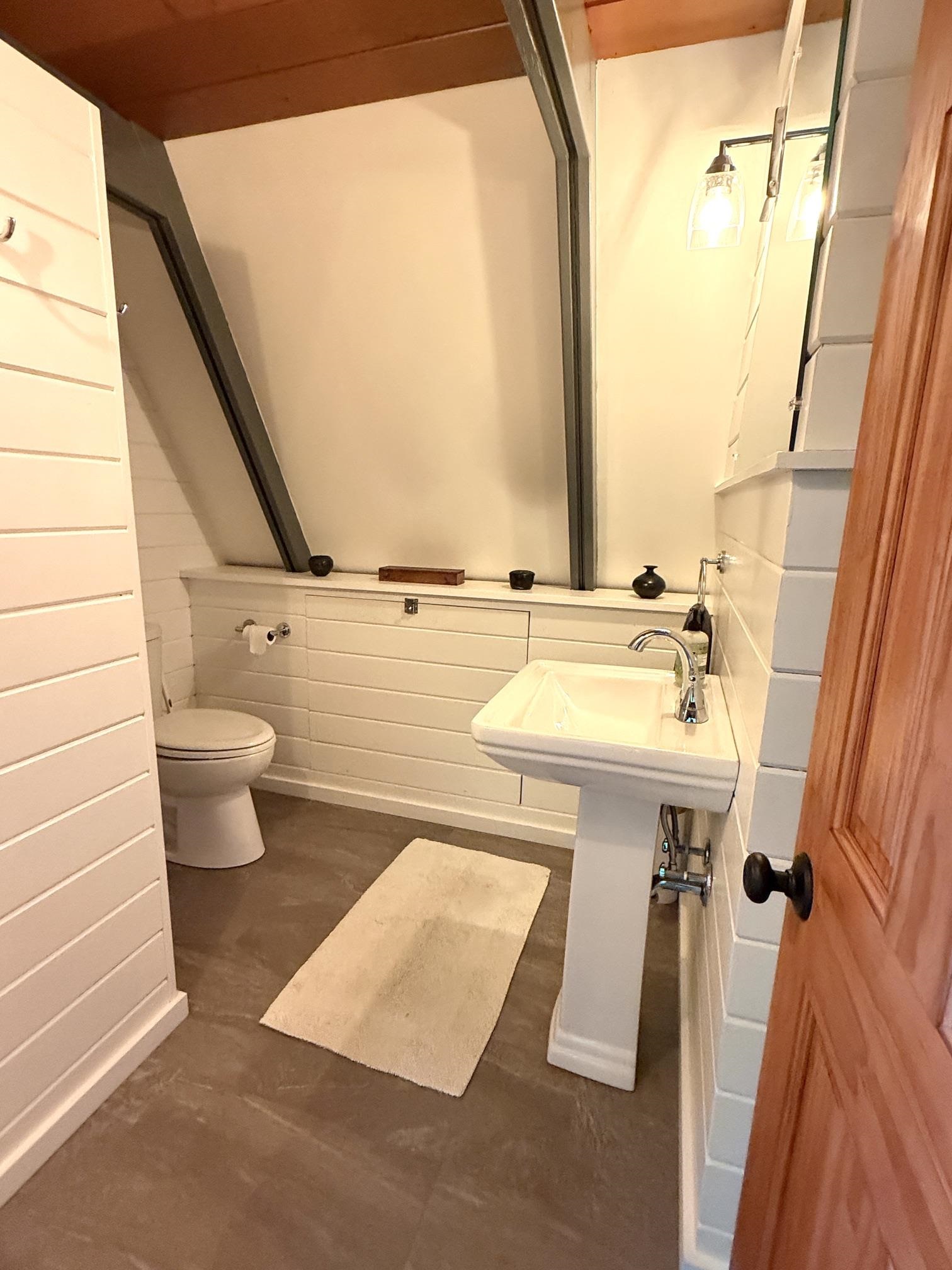 2502 North Road photo 15