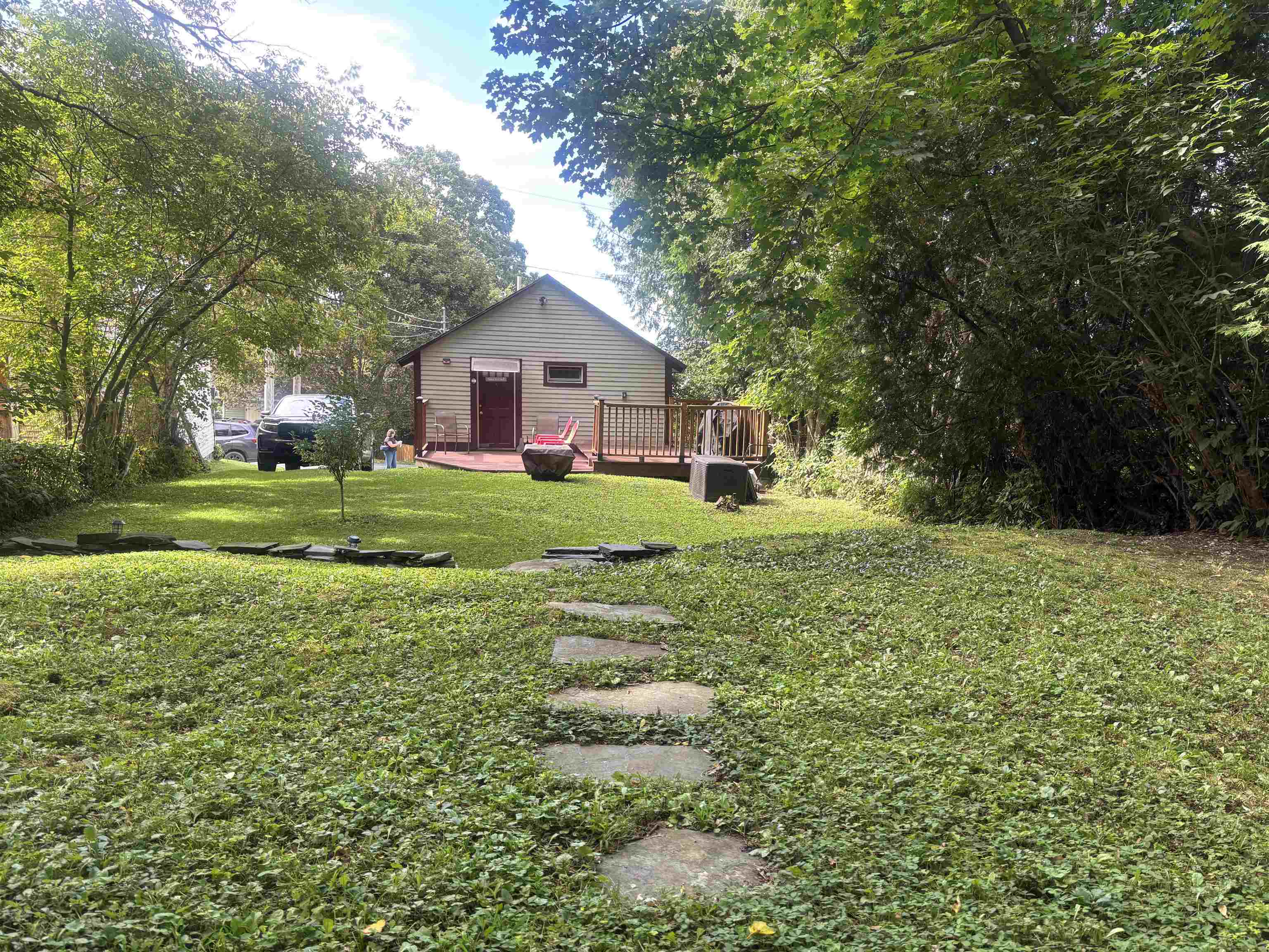 4 Upland Avenue photo 19