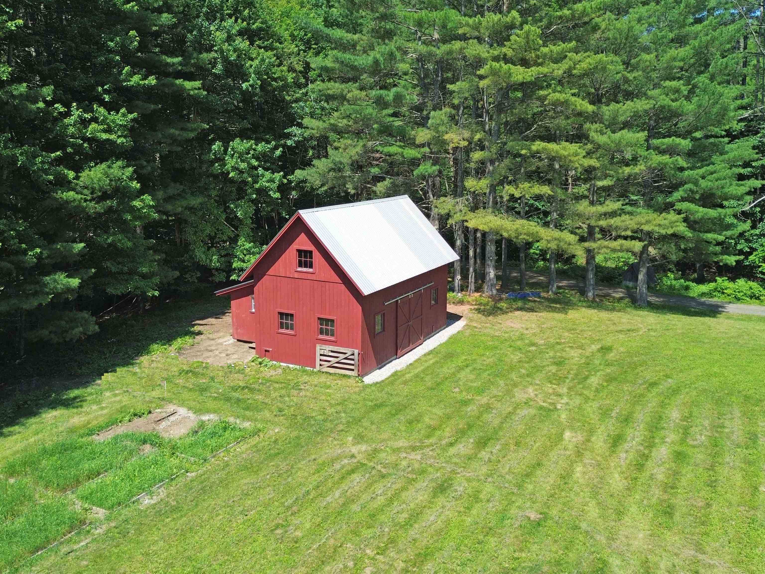 2502 North Road photo 34