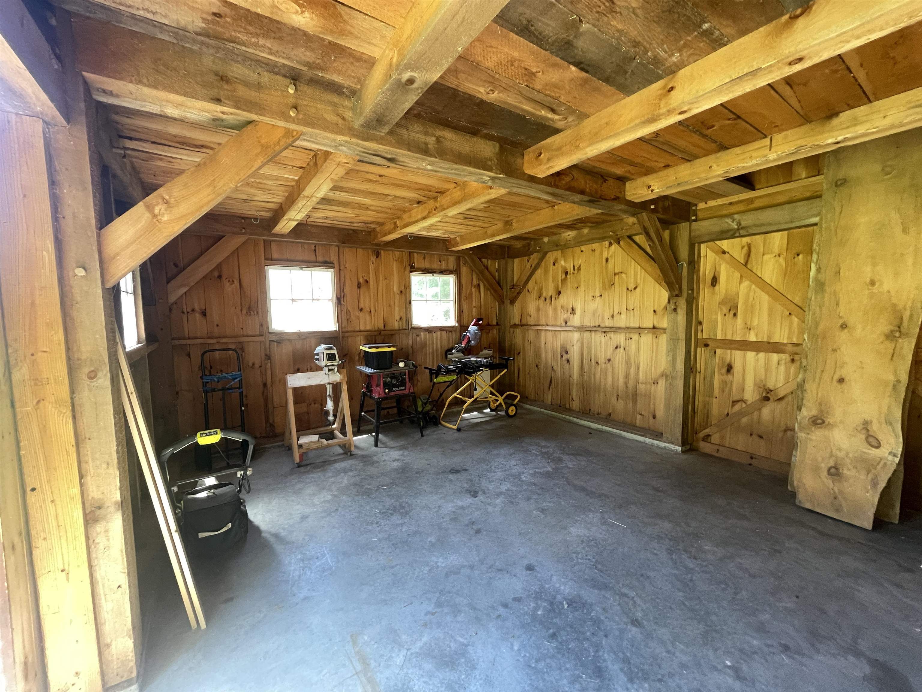 2502 North Road photo 36