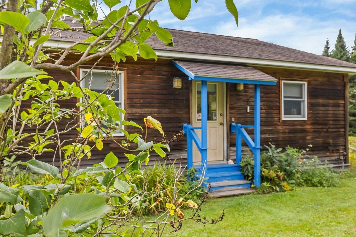 74 Pratt Road photo 3
