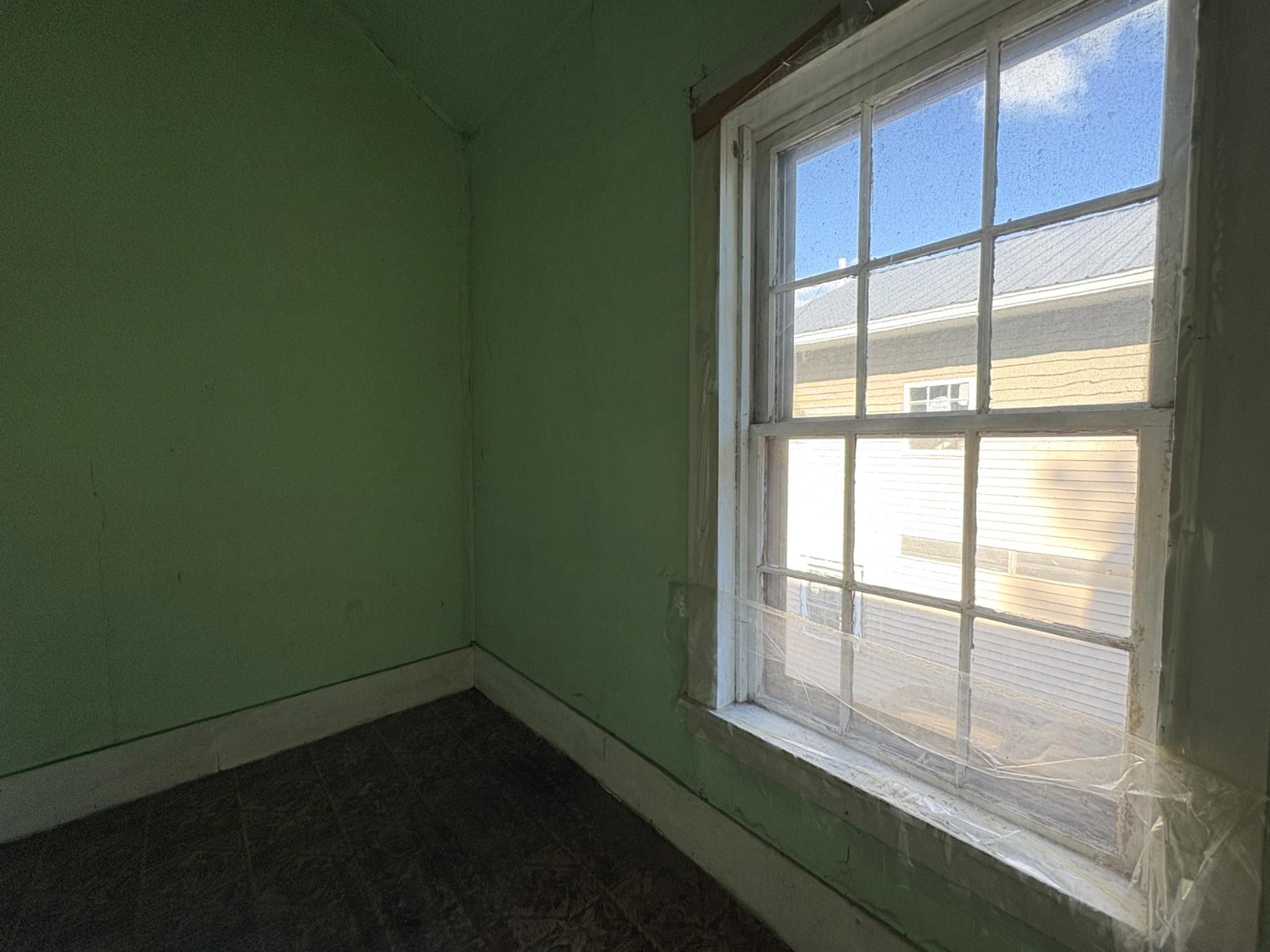 81 Vine Street photo 25