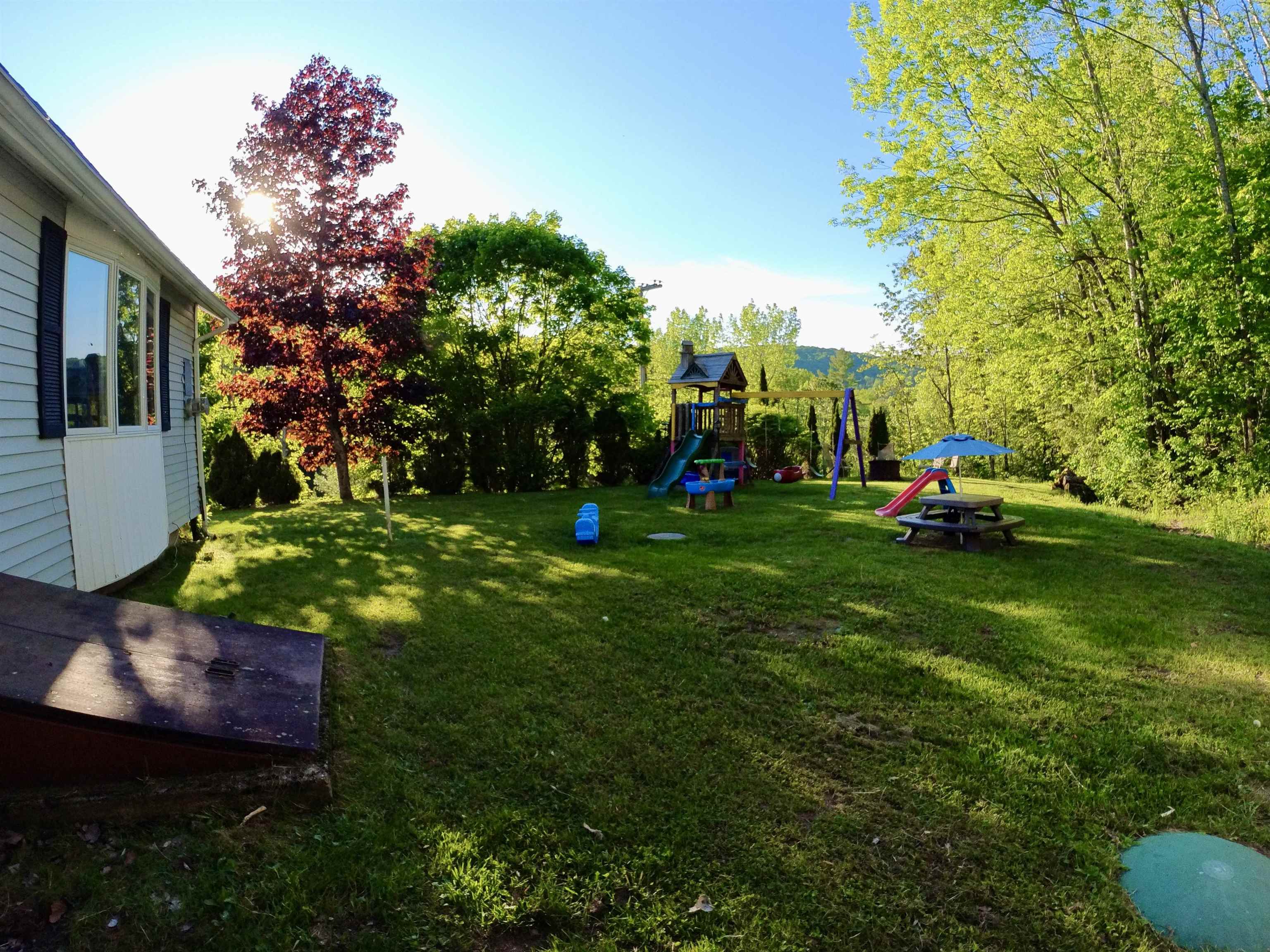 3433 Glover Street photo 27