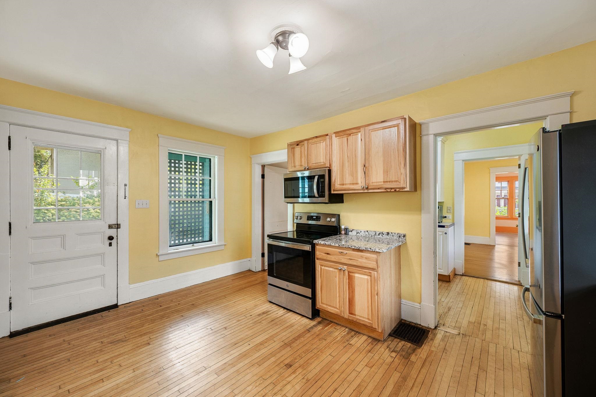 173 Central Street photo 26