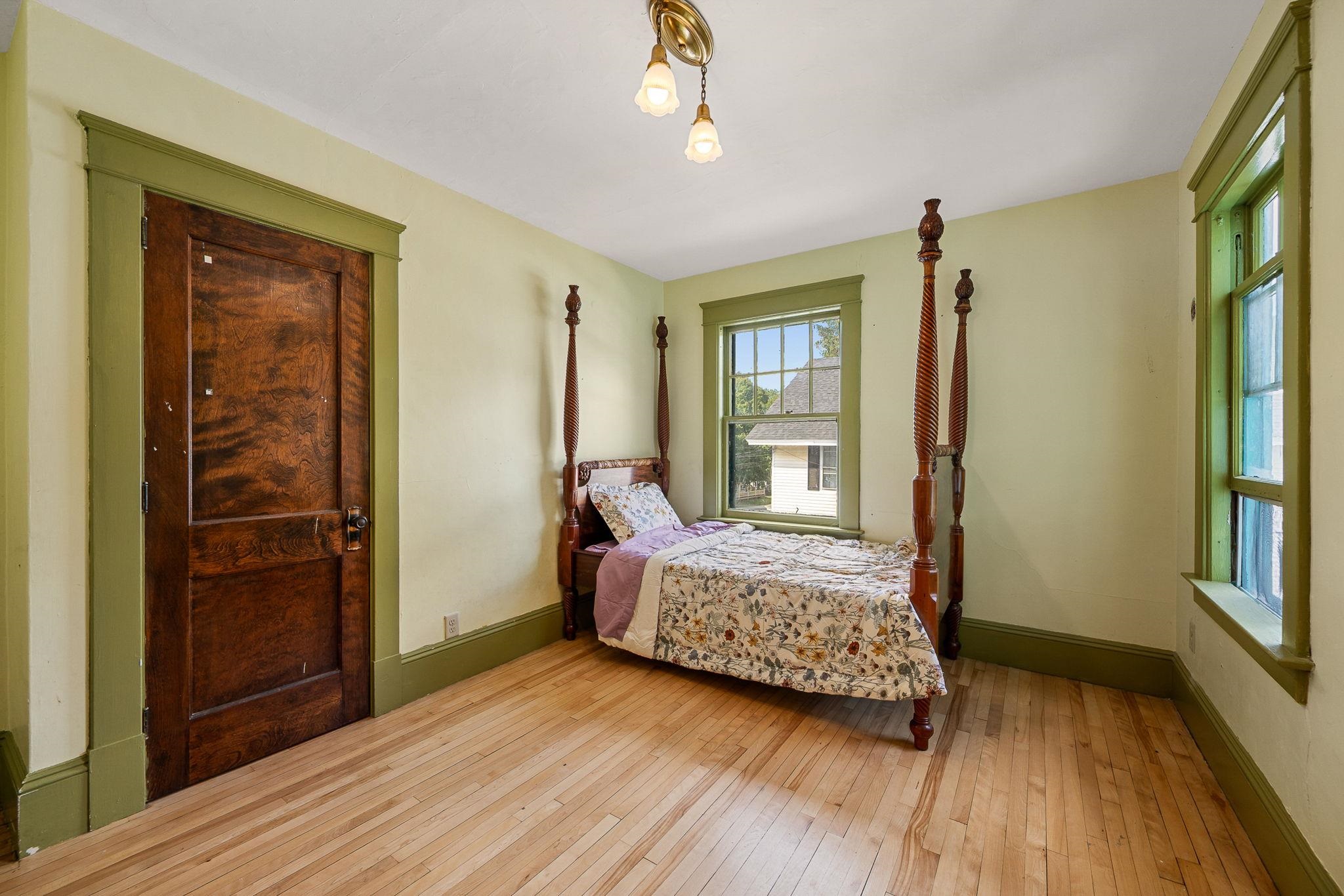 173 Central Street photo 39