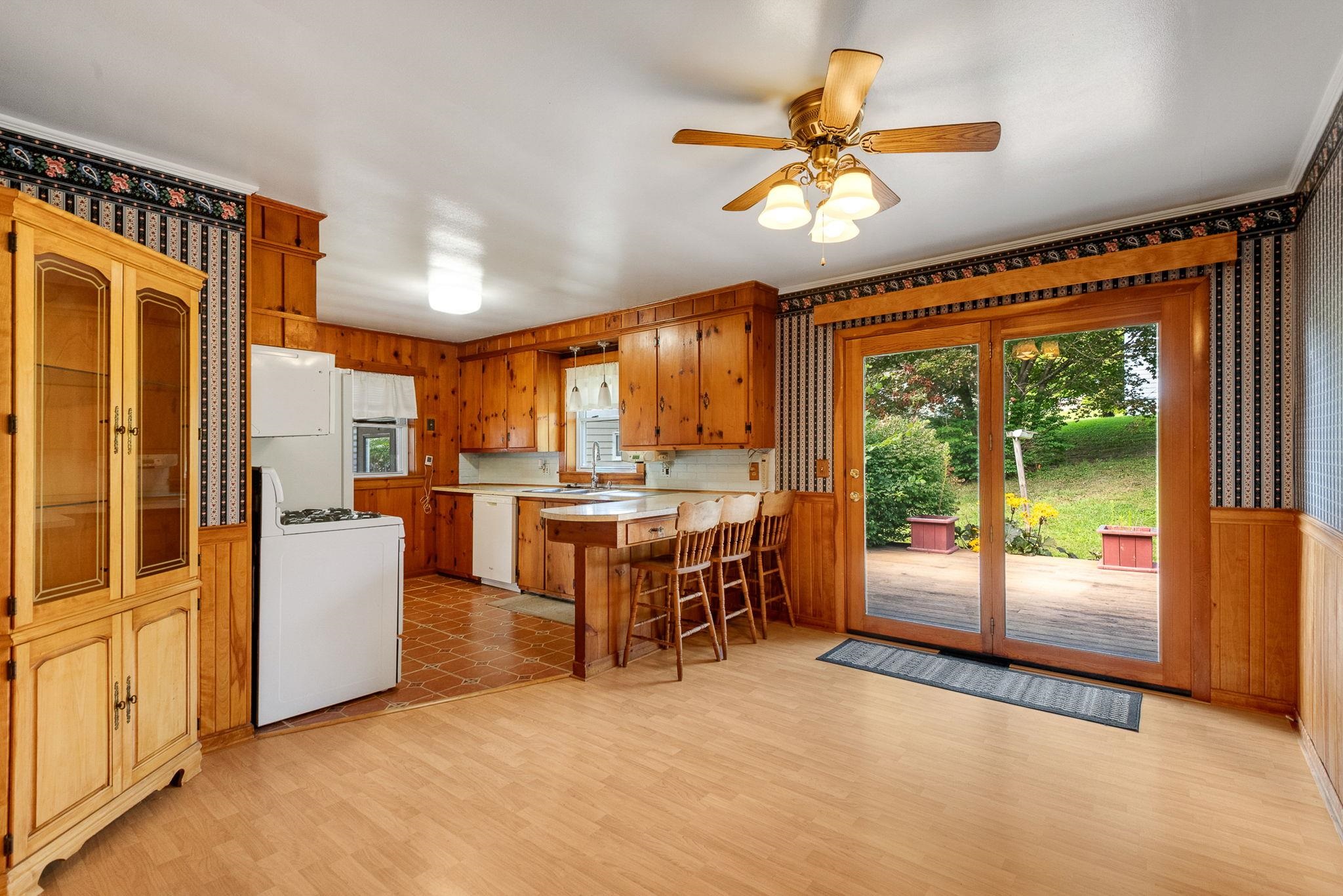 12 Grandview Avenue photo 12