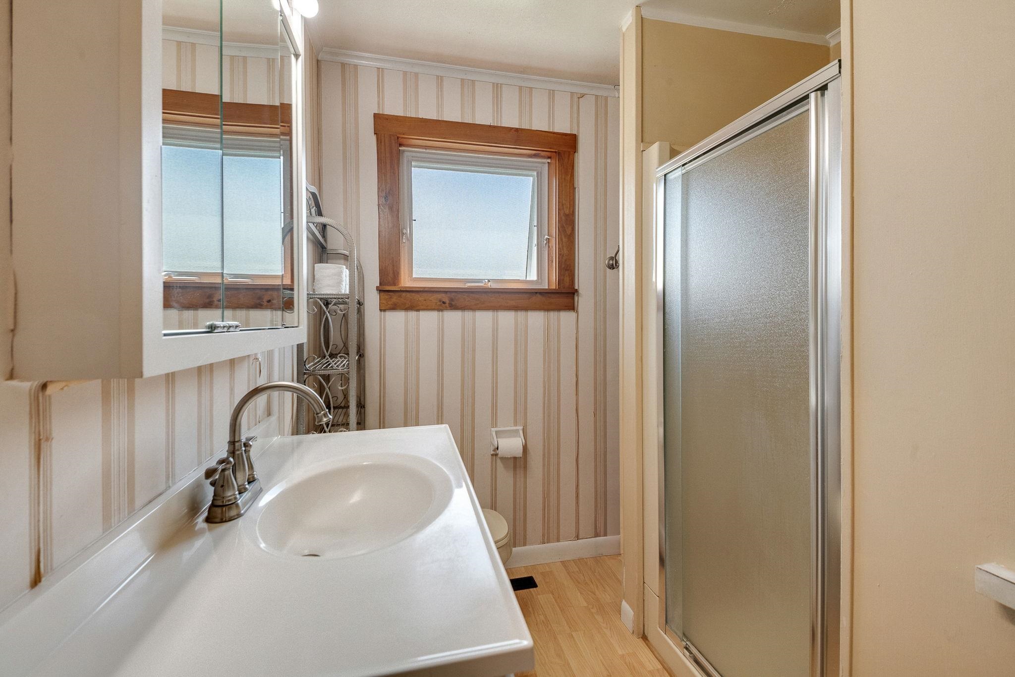12 Grandview Avenue photo 24