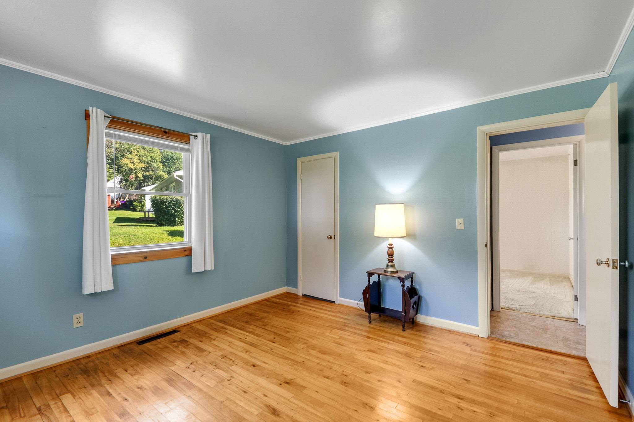12 Grandview Avenue photo 27