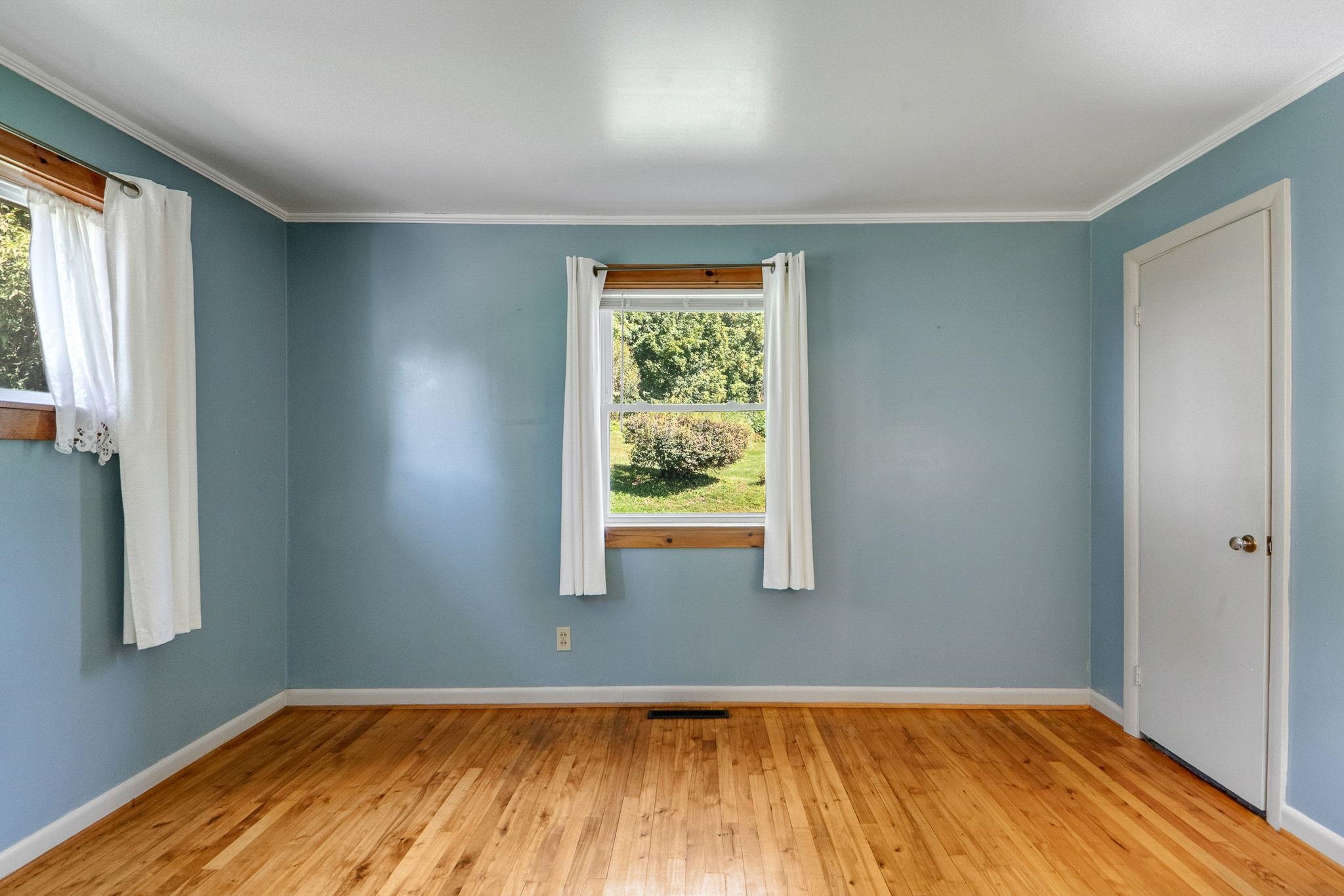 12 Grandview Avenue photo 28