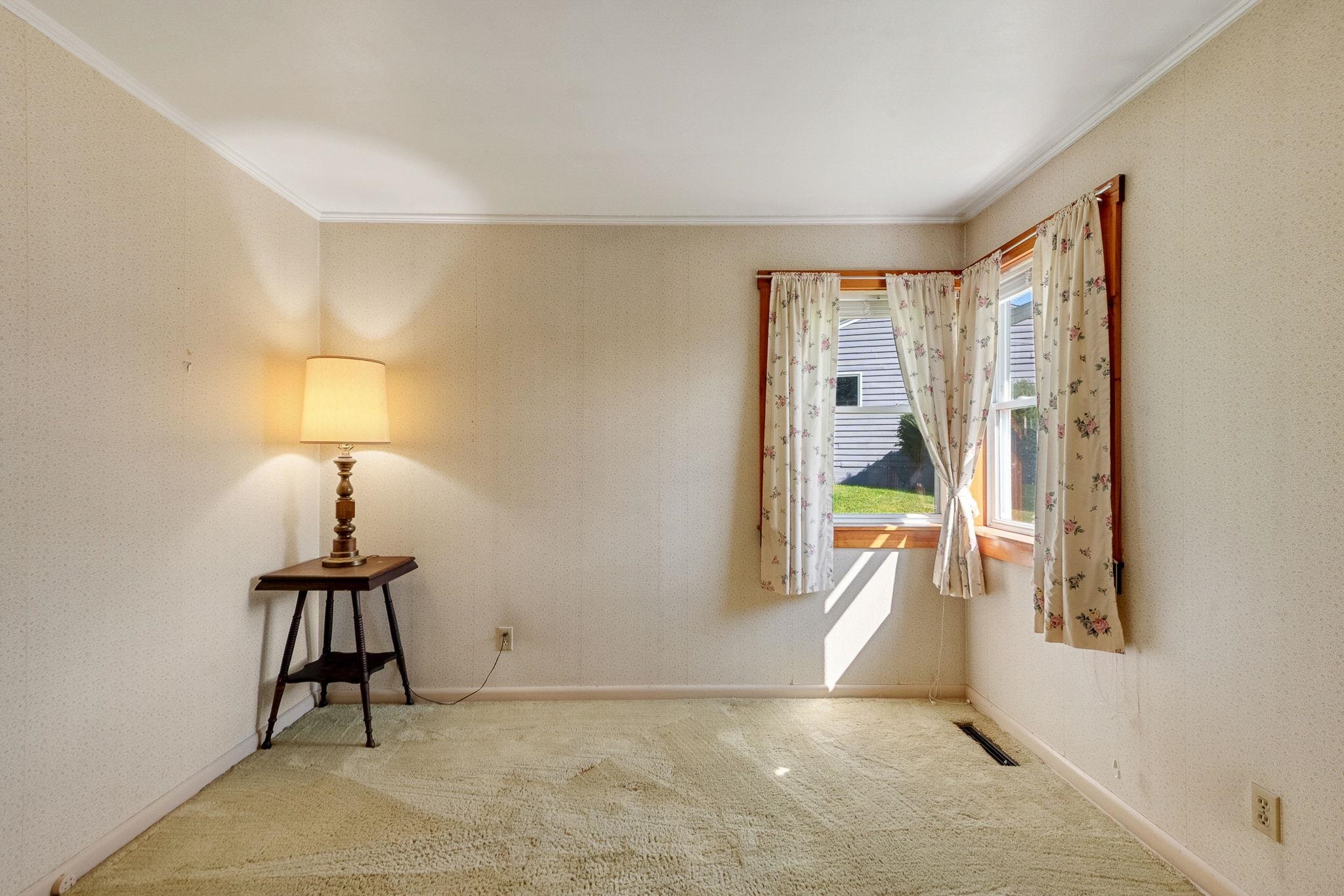 12 Grandview Avenue photo 30