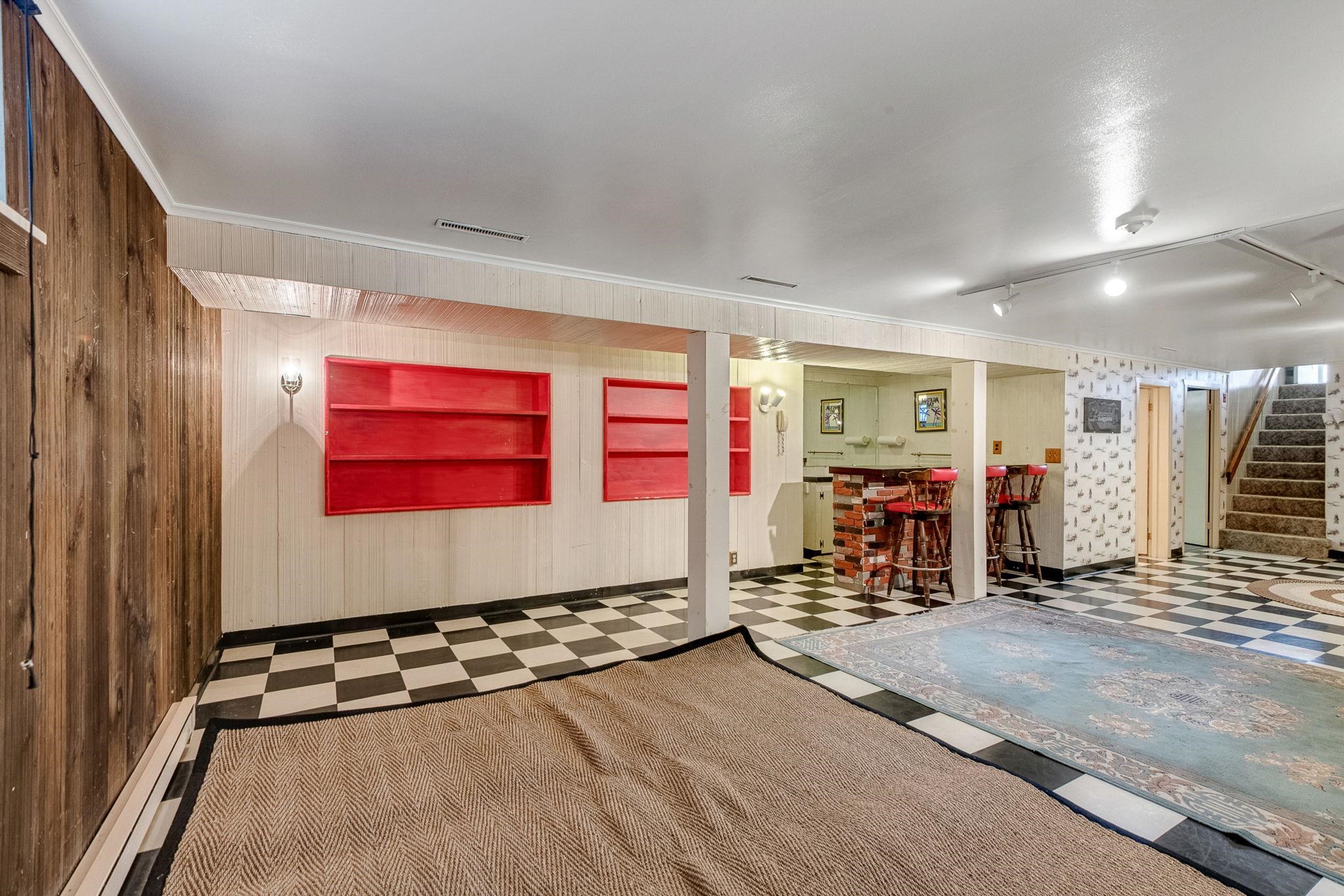 12 Grandview Avenue photo 36