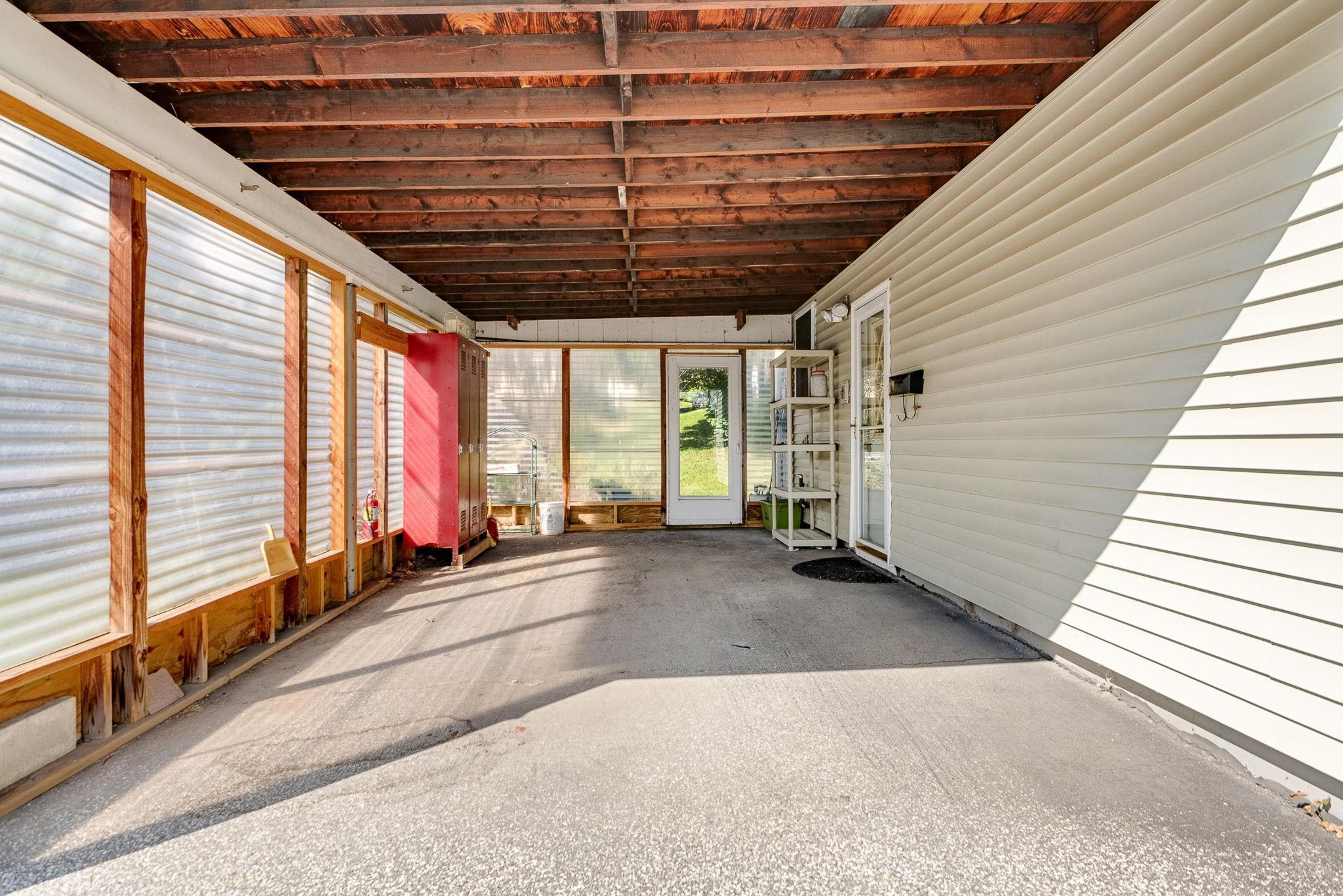 12 Grandview Avenue photo 38