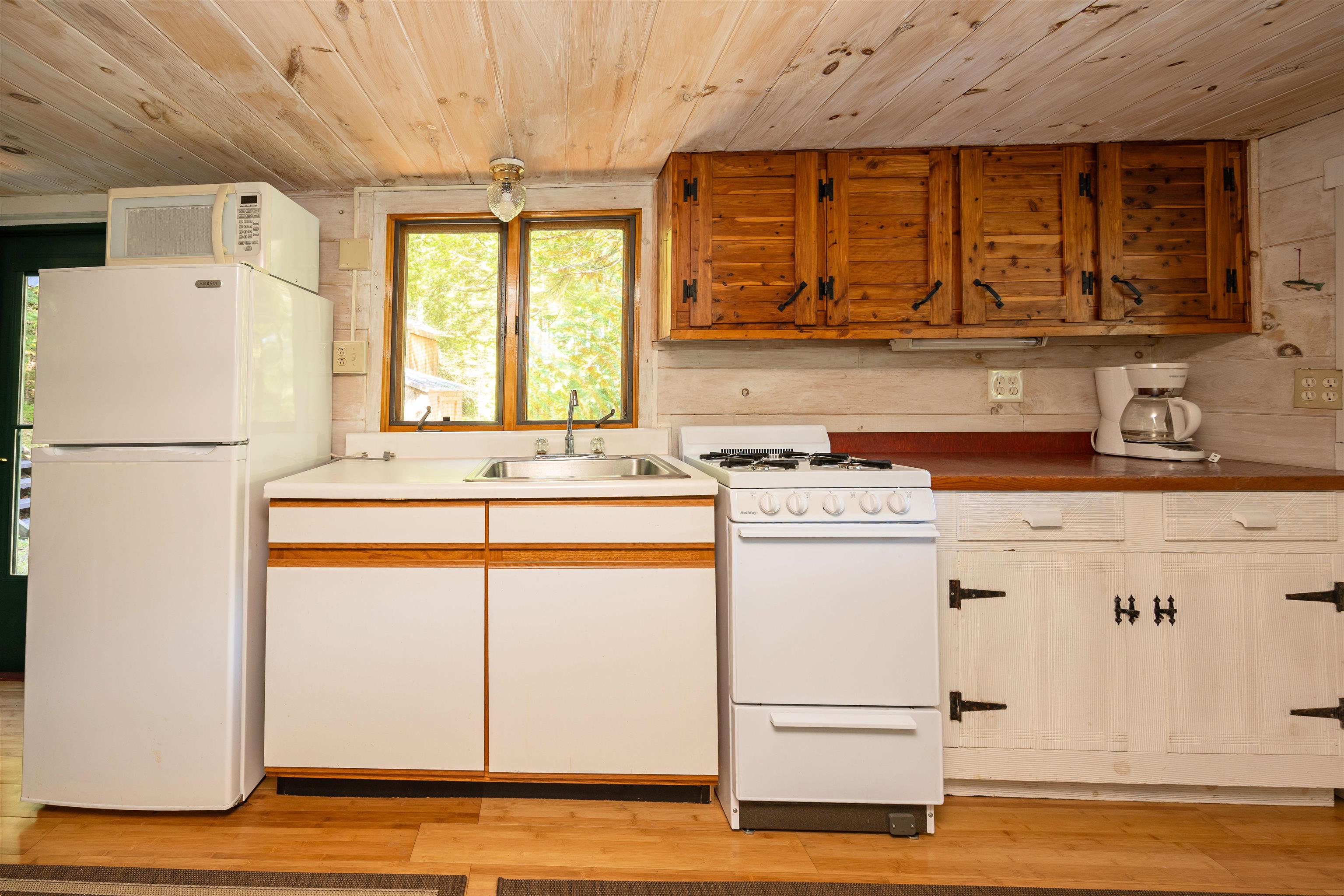 926 Center Pond Road photo 14