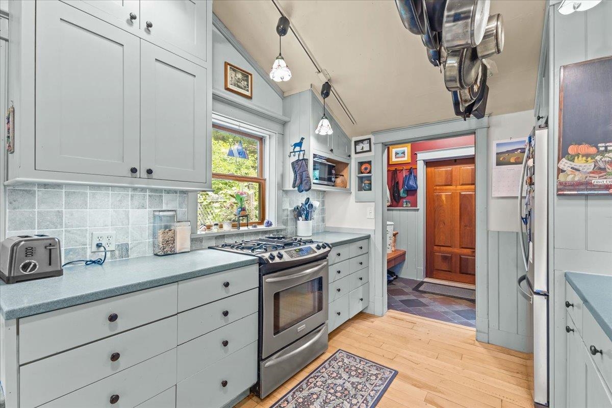 61 Bear Road photo 3