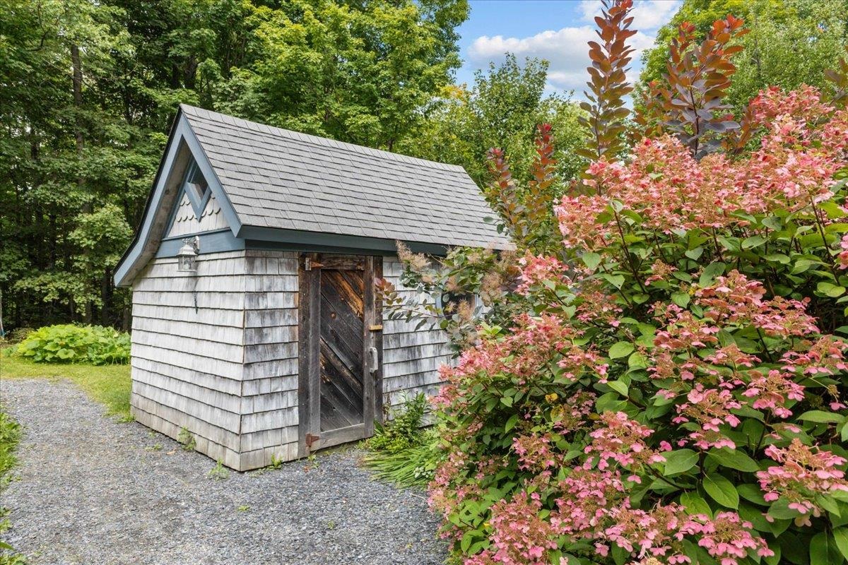 61 Bear Road photo 42