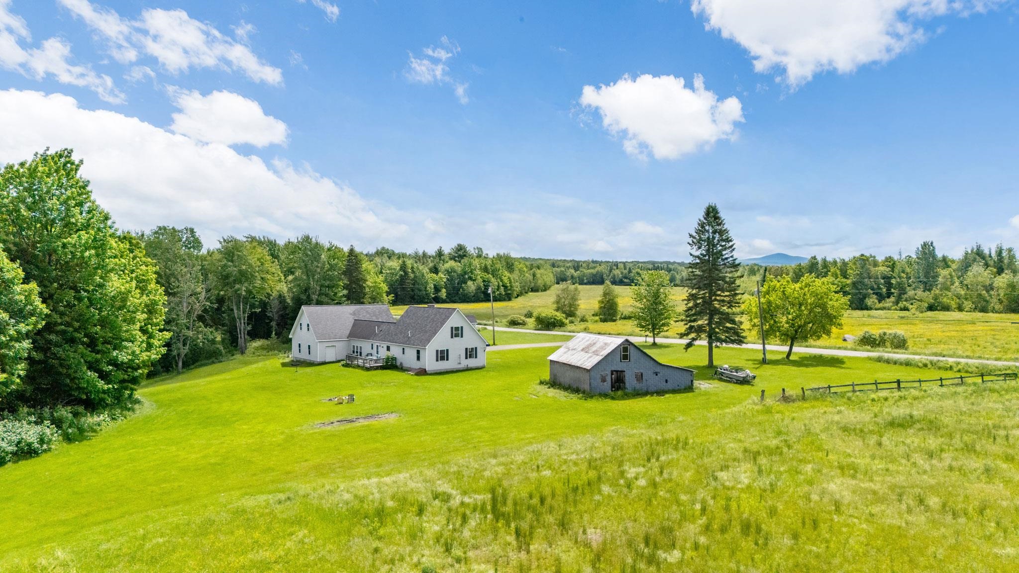 597 Chapdelaine Road photo 3