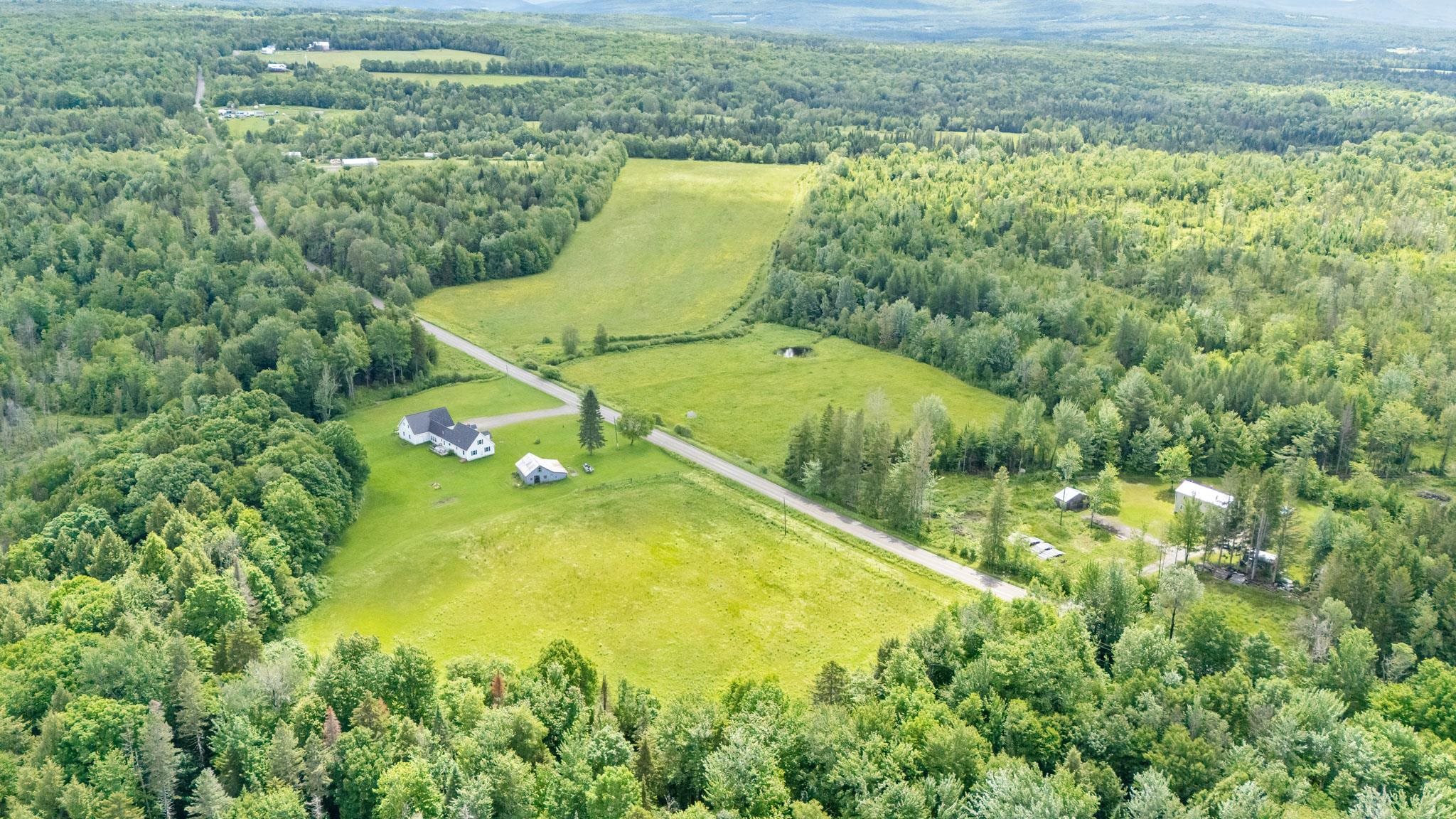 597 Chapdelaine Road photo 31