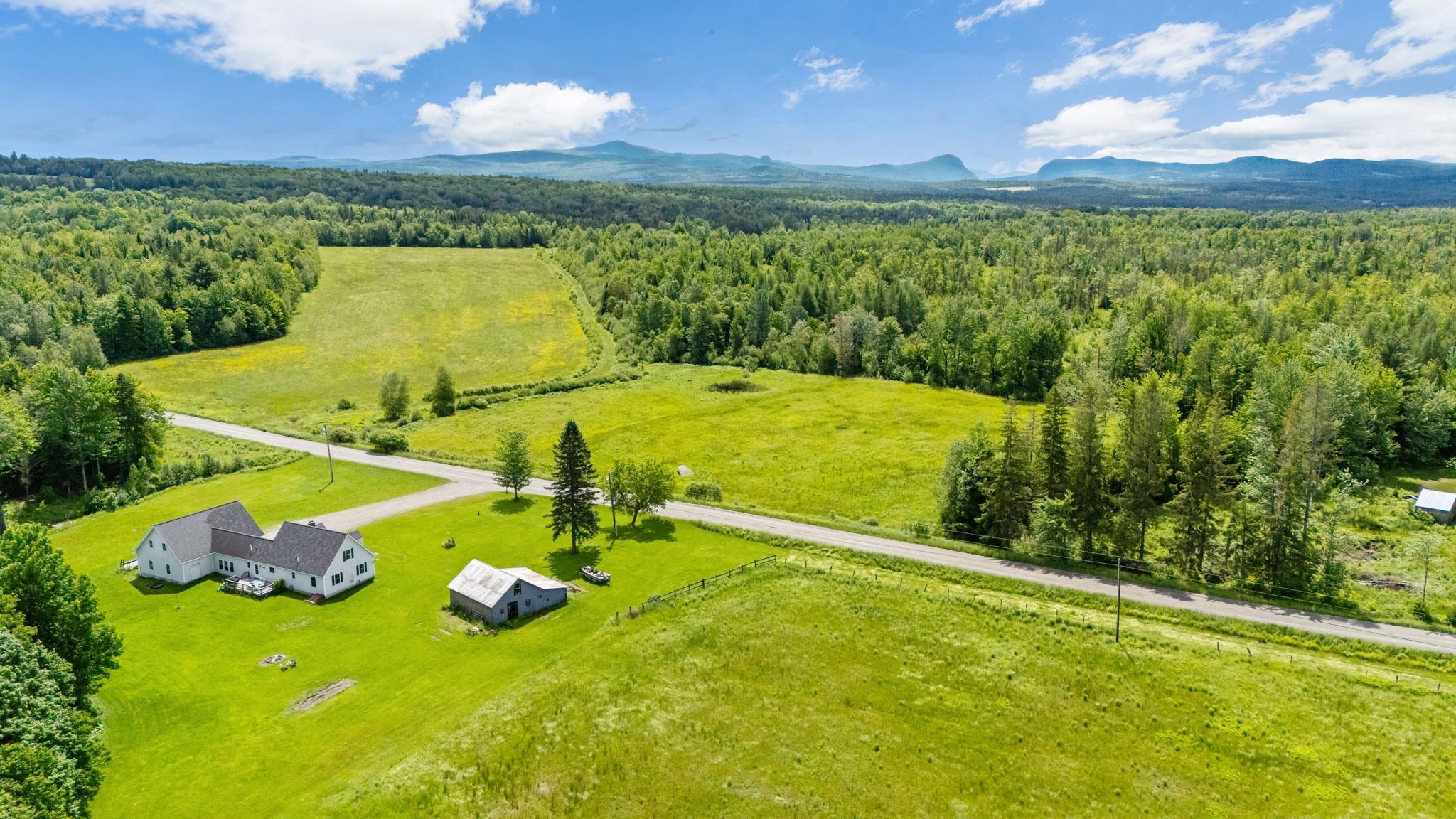 597 Chapdelaine Road photo 32