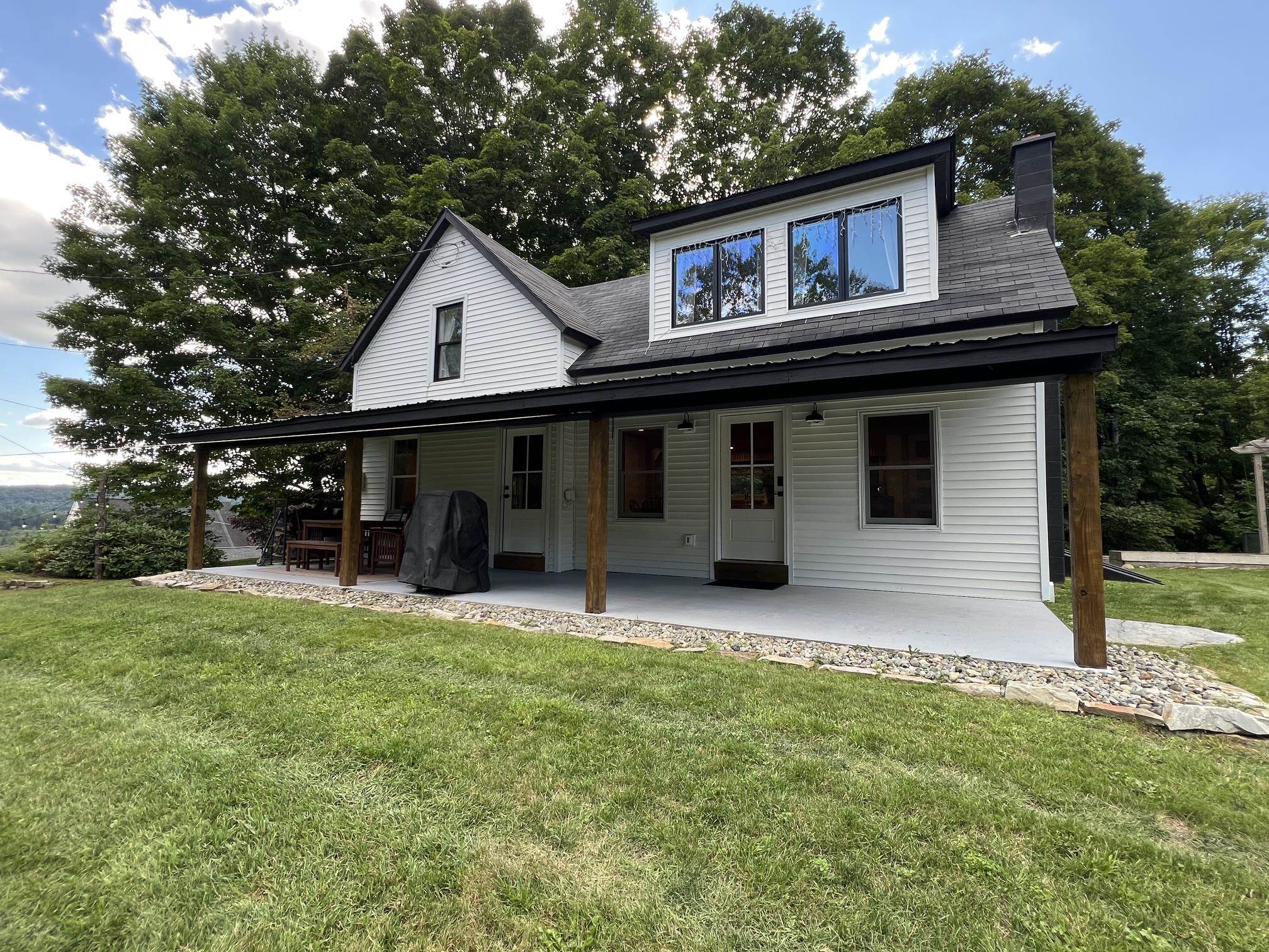 135 East Ridge Road photo 1