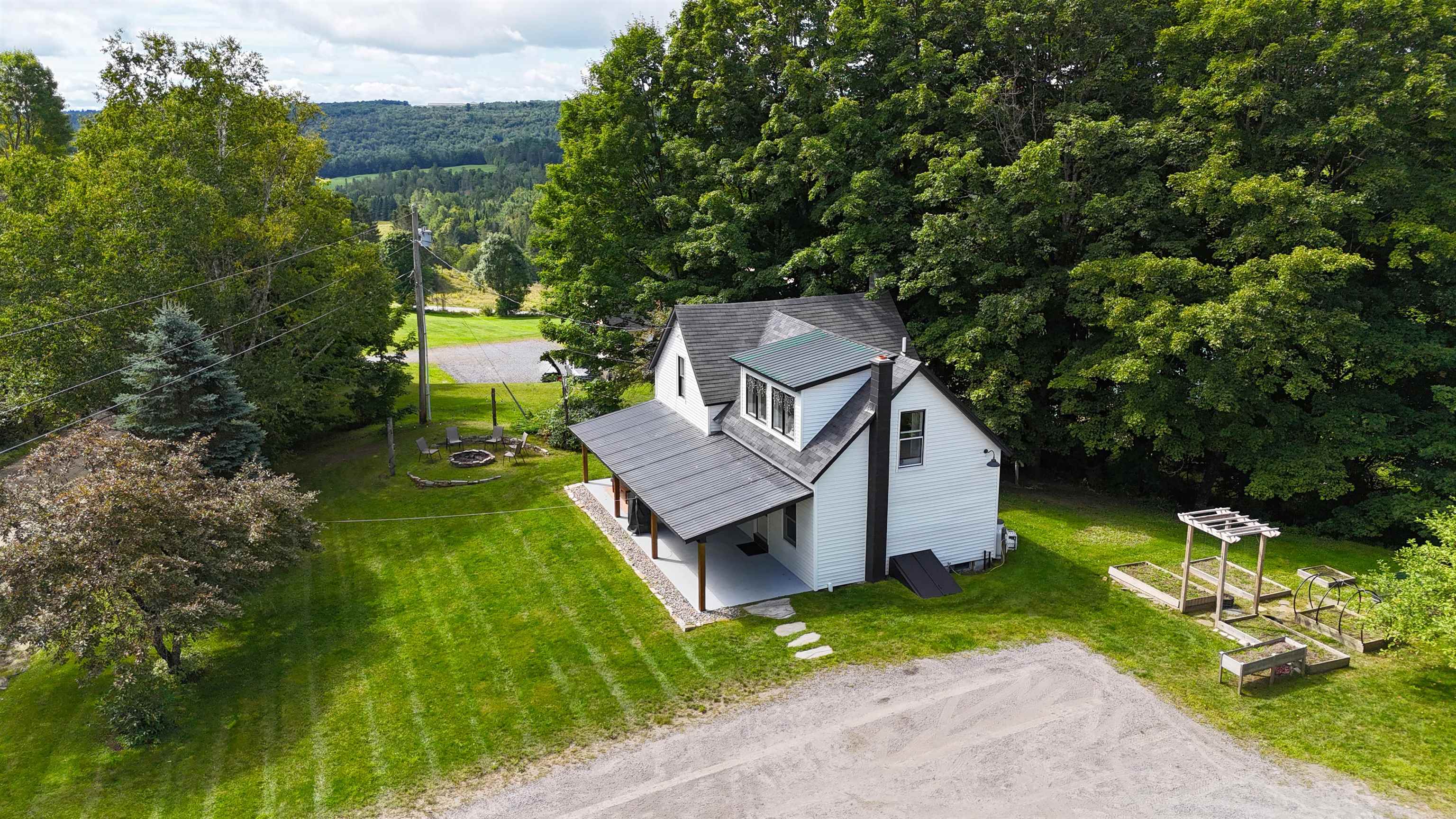 135 East Ridge Road photo 5