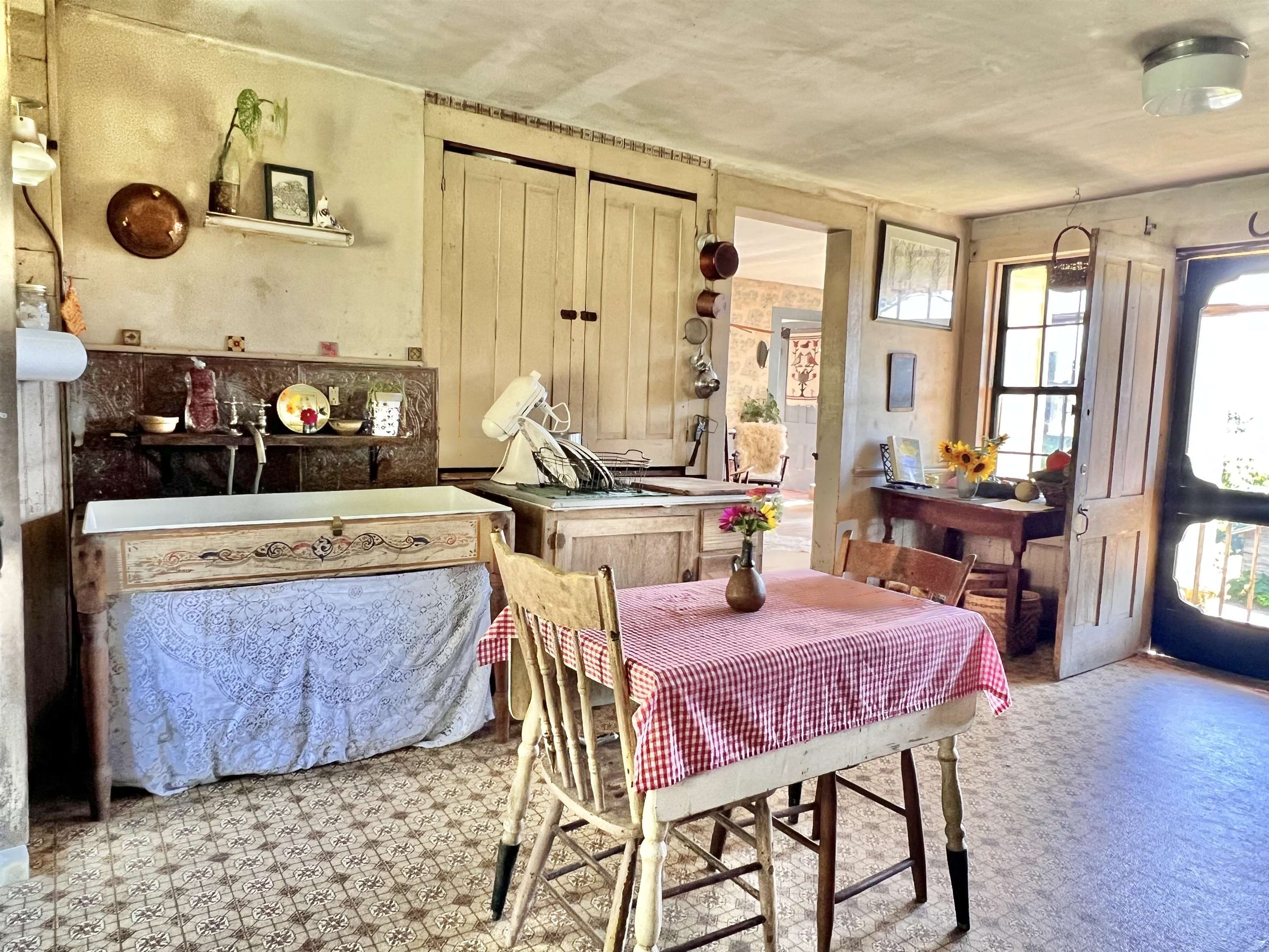 575  Somers Road photo 12