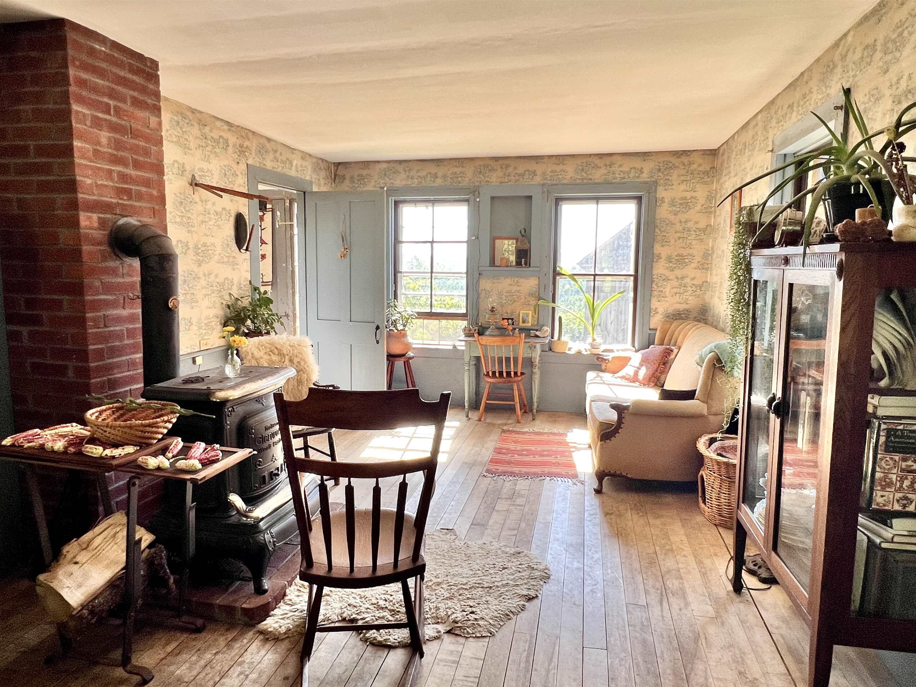 575  Somers Road photo 9