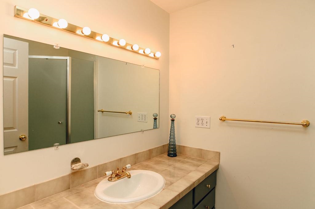 168 Shaw Heights Road photo 32