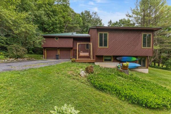 4 Forest Lane