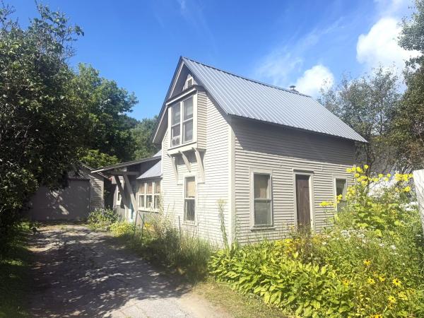 22 Bernard Smith Road
