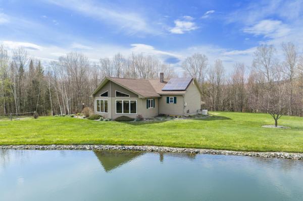 348 Maple Ridge