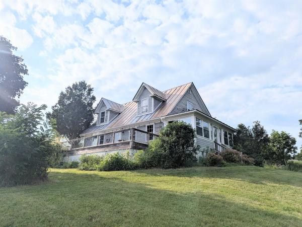 3954 West Barnet Road