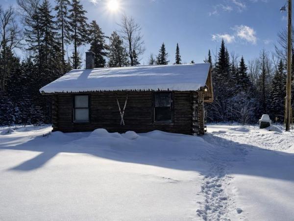 975 Newark Pond Road