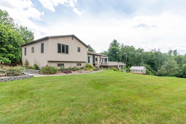 190 Lakeview Drive