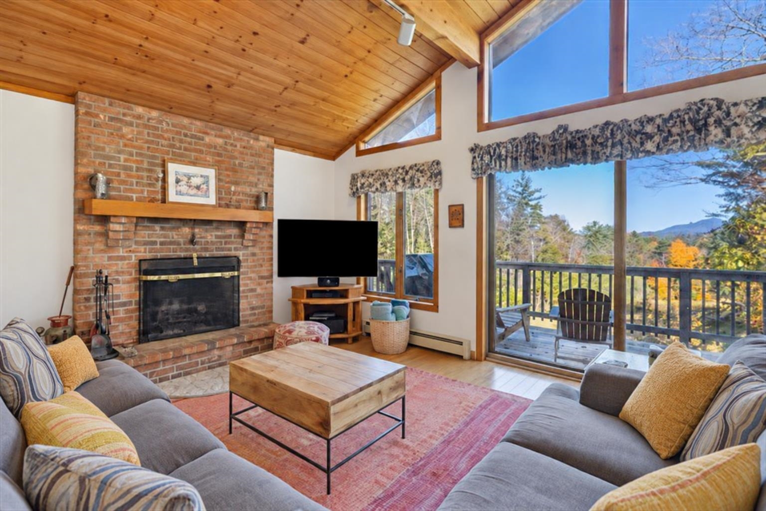 312 Tierney Road photo 10