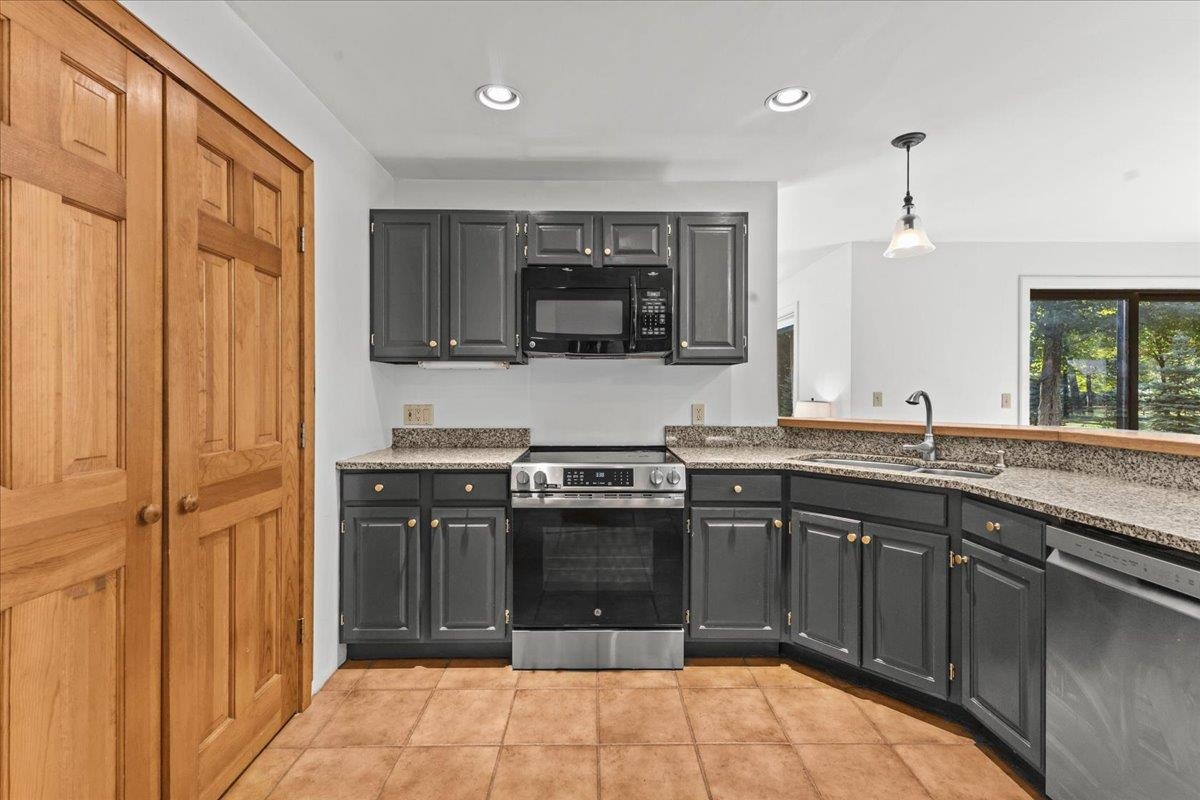 110 Strom Farm Lane photo 12
