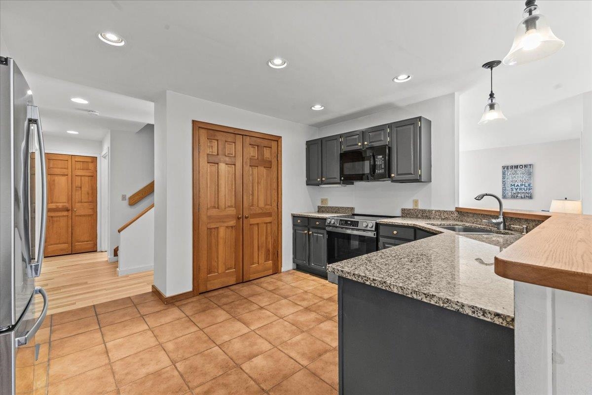110 Strom Farm Lane photo 13