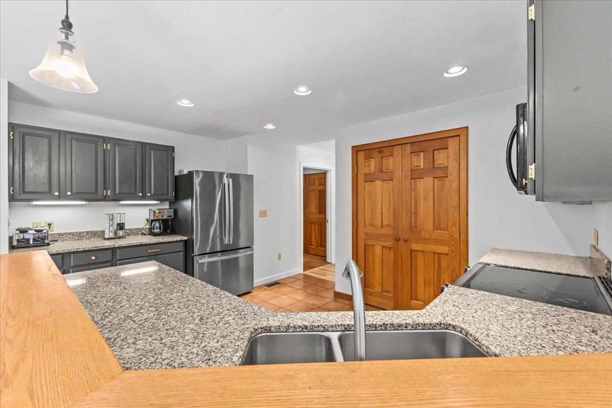 110 Strom Farm Lane photo 15