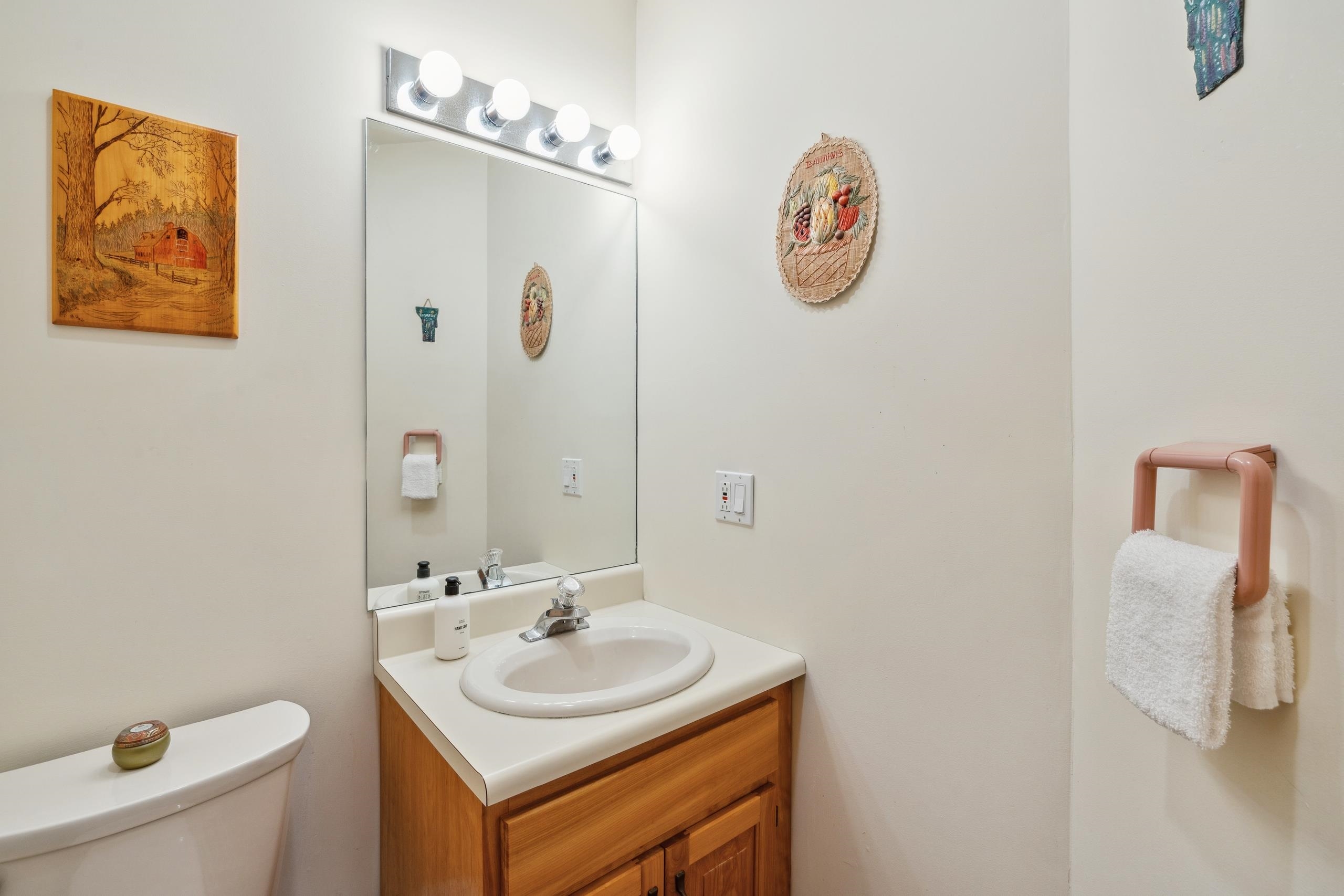 312 Tierney Road photo 24