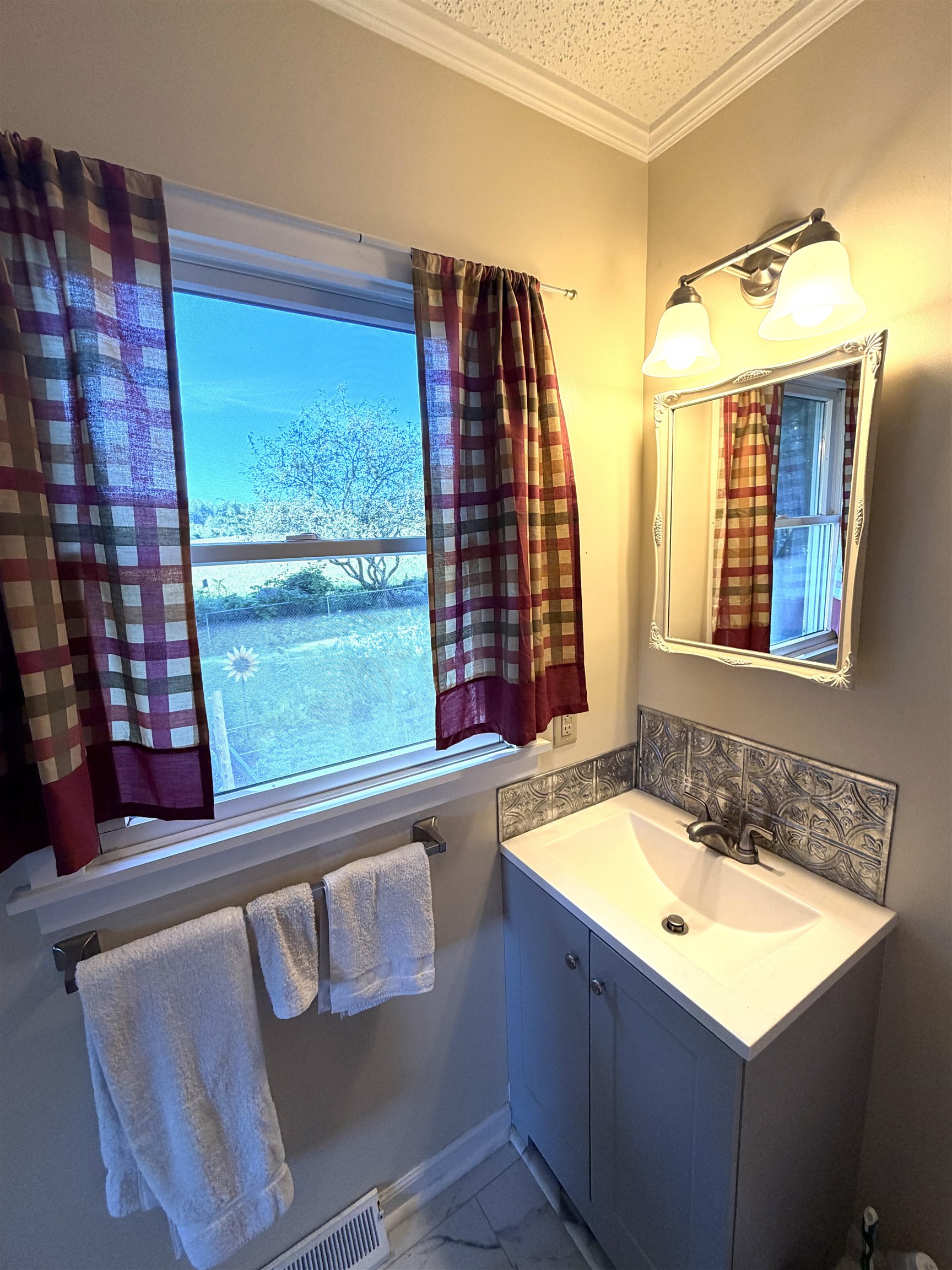 116 Green Meadow Road photo 40