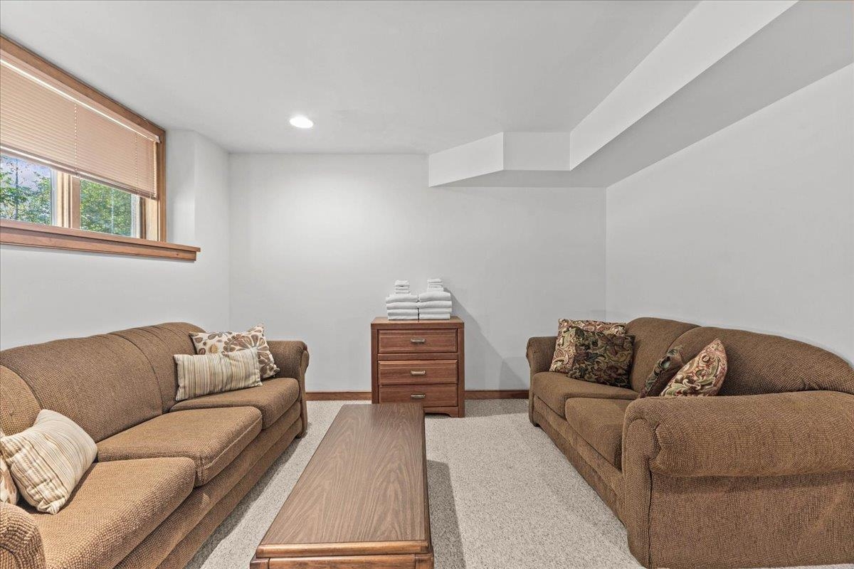 110 Strom Farm Lane photo 45