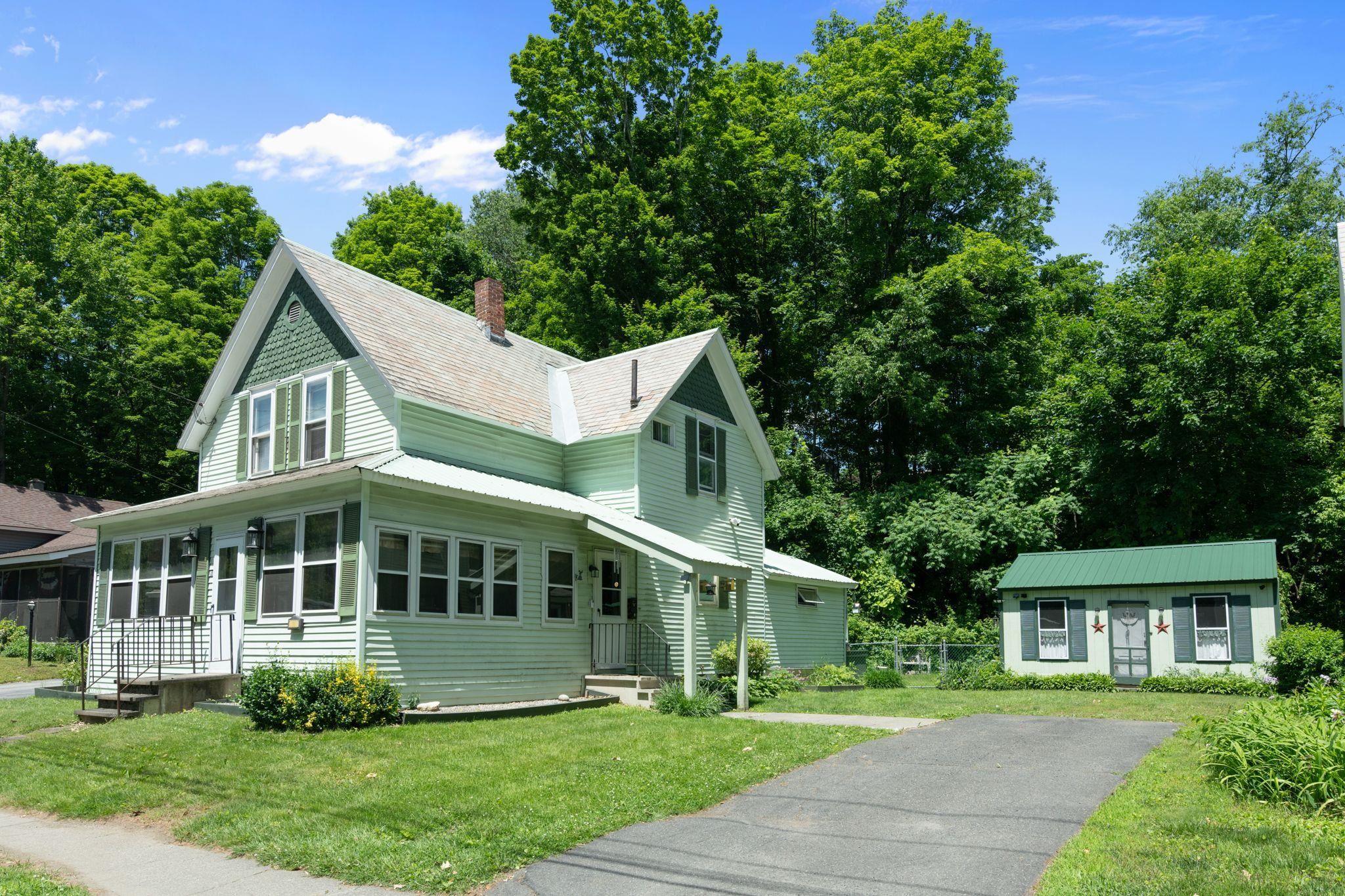 91 Pine Street Brattleboro, VT 05301 MLS 4998501 Pall Spera Company