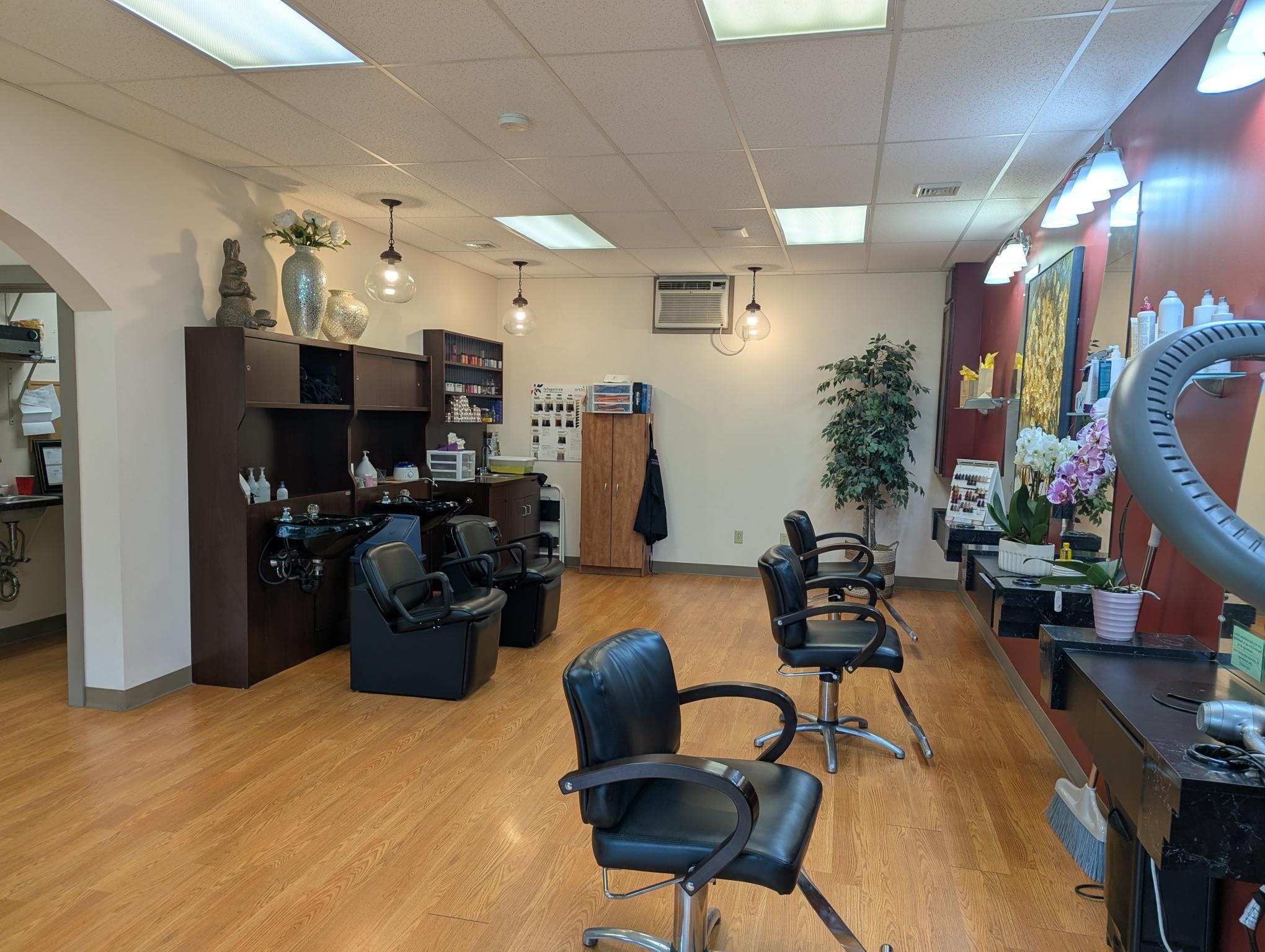 205 Western Avenue photo 9