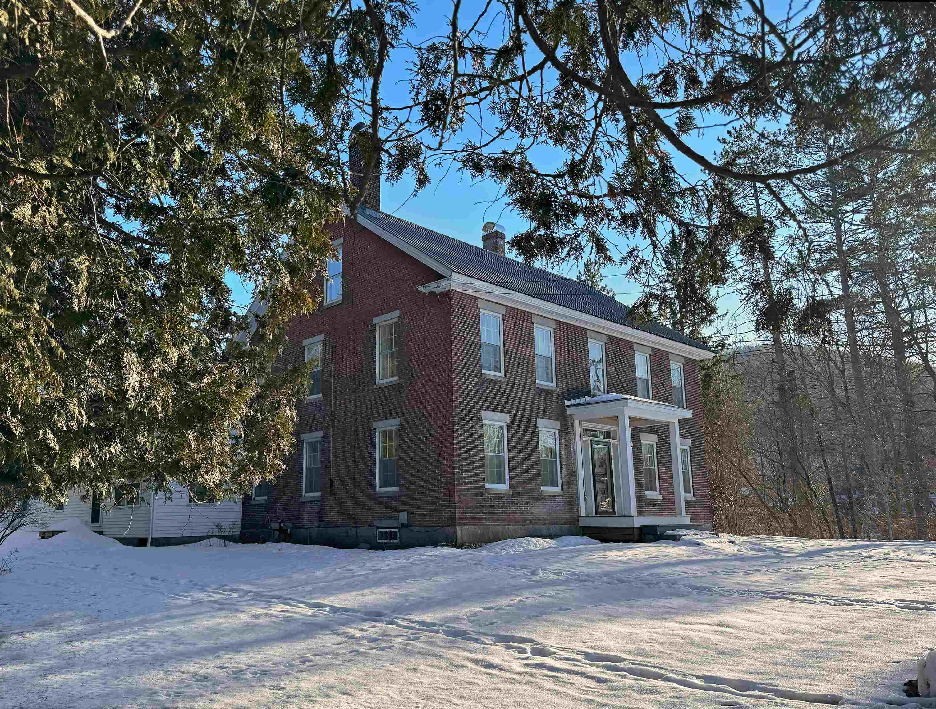 Single Family in Johnson VT