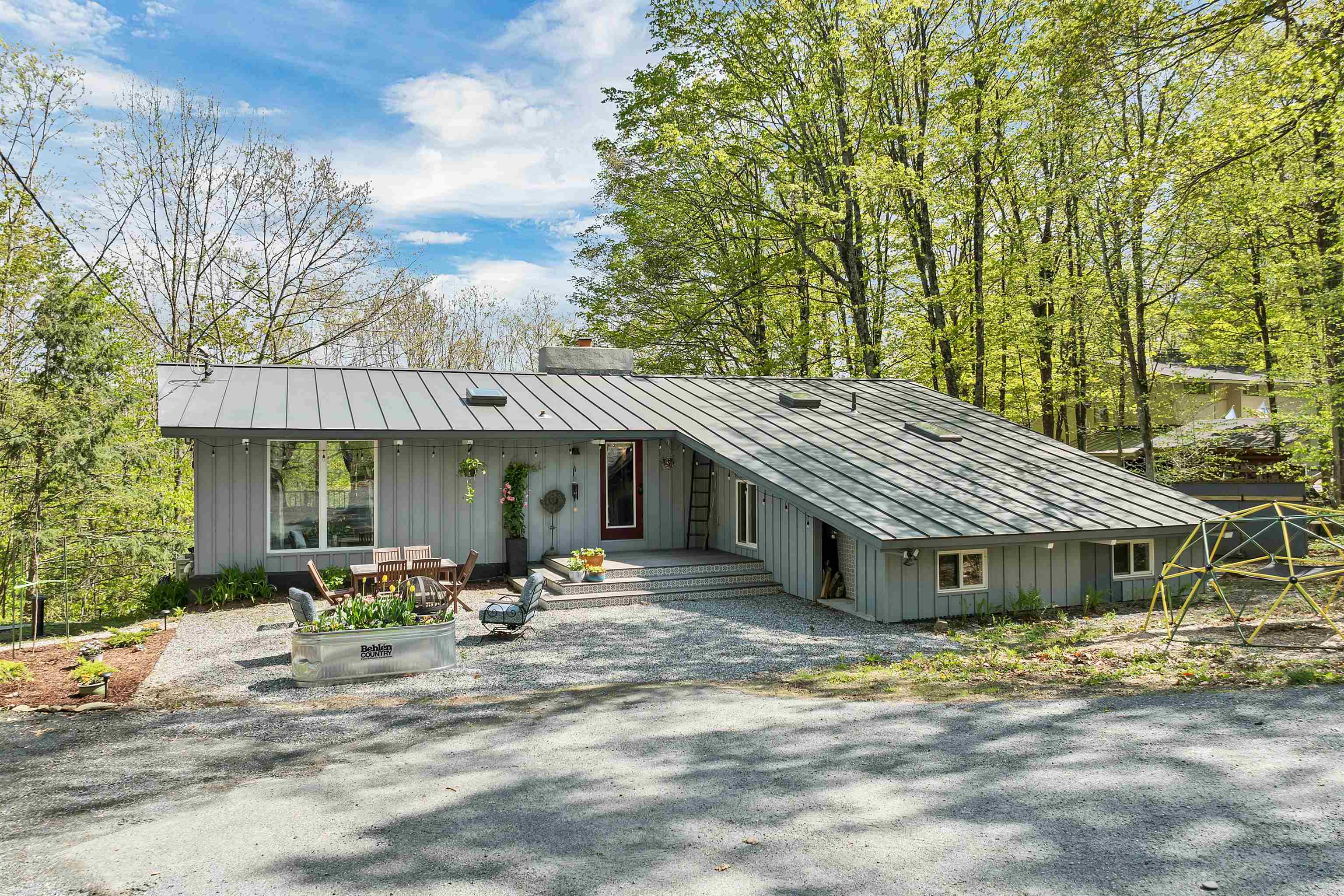 near 527 Neal Road Hartford, VT 05001 Property 1