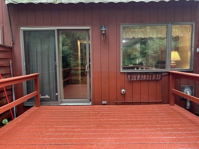 11 Evergreen Lane photo 27