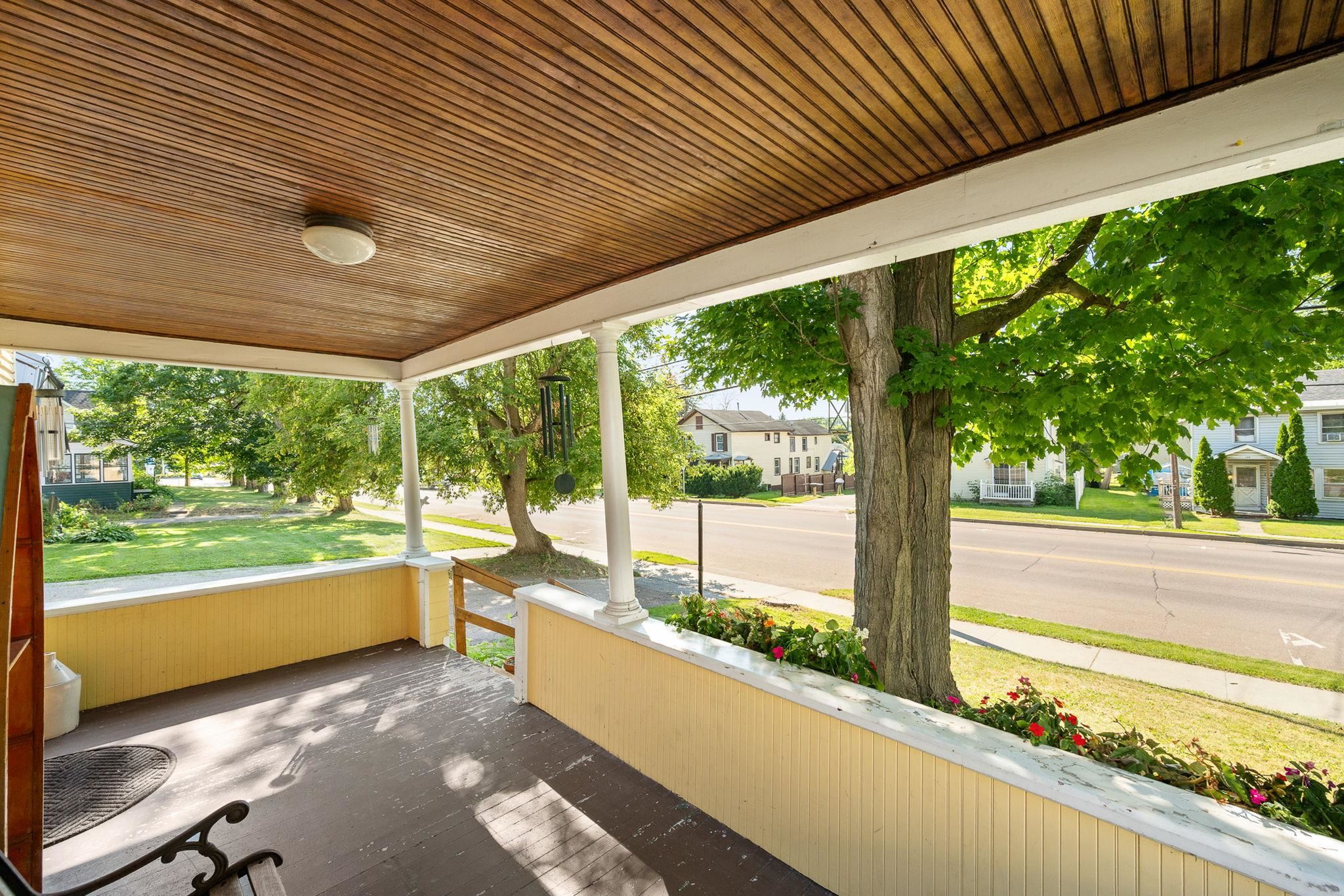 129 South Main Street photo 5