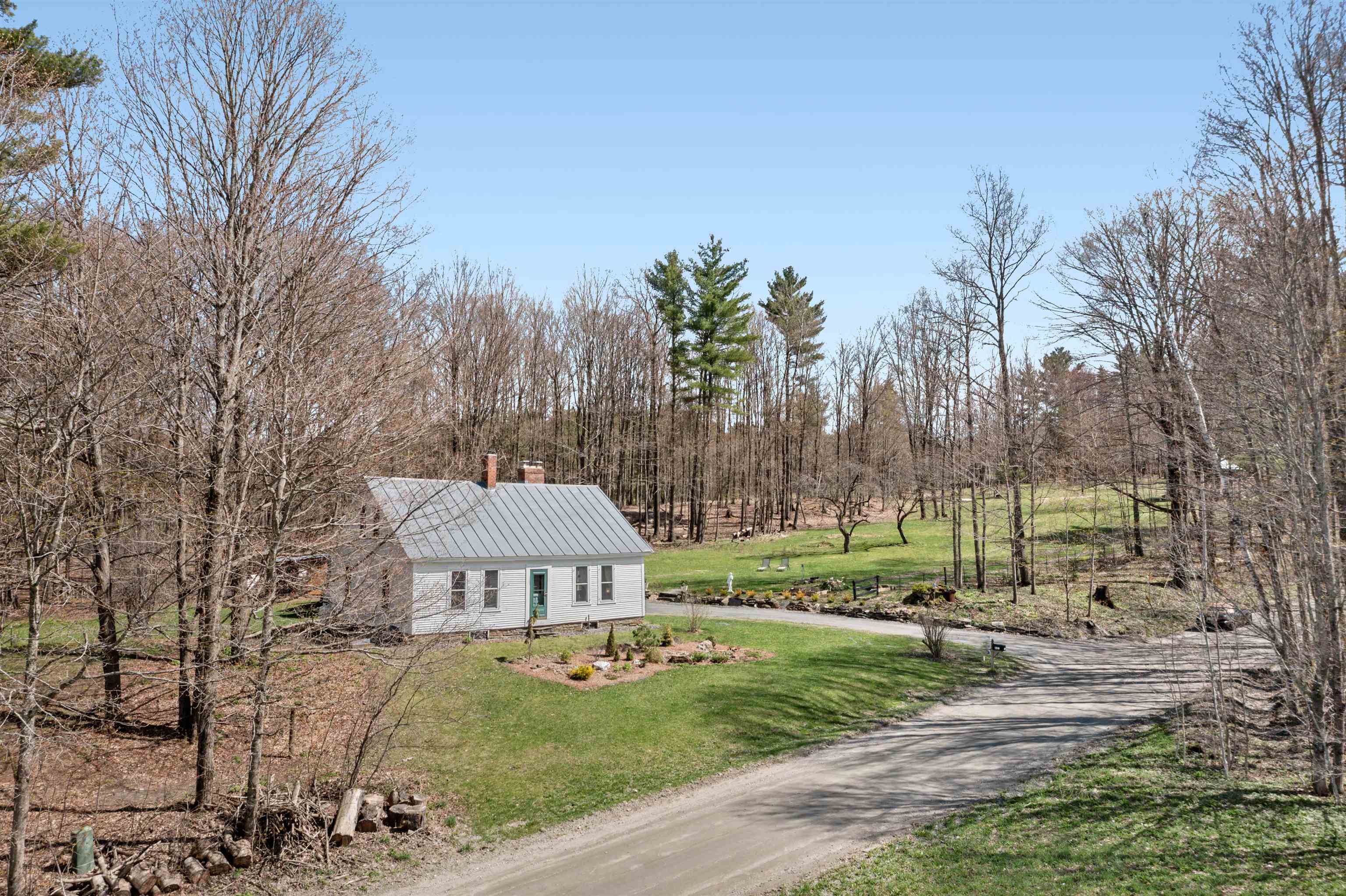 Single Family in Brookfield VT