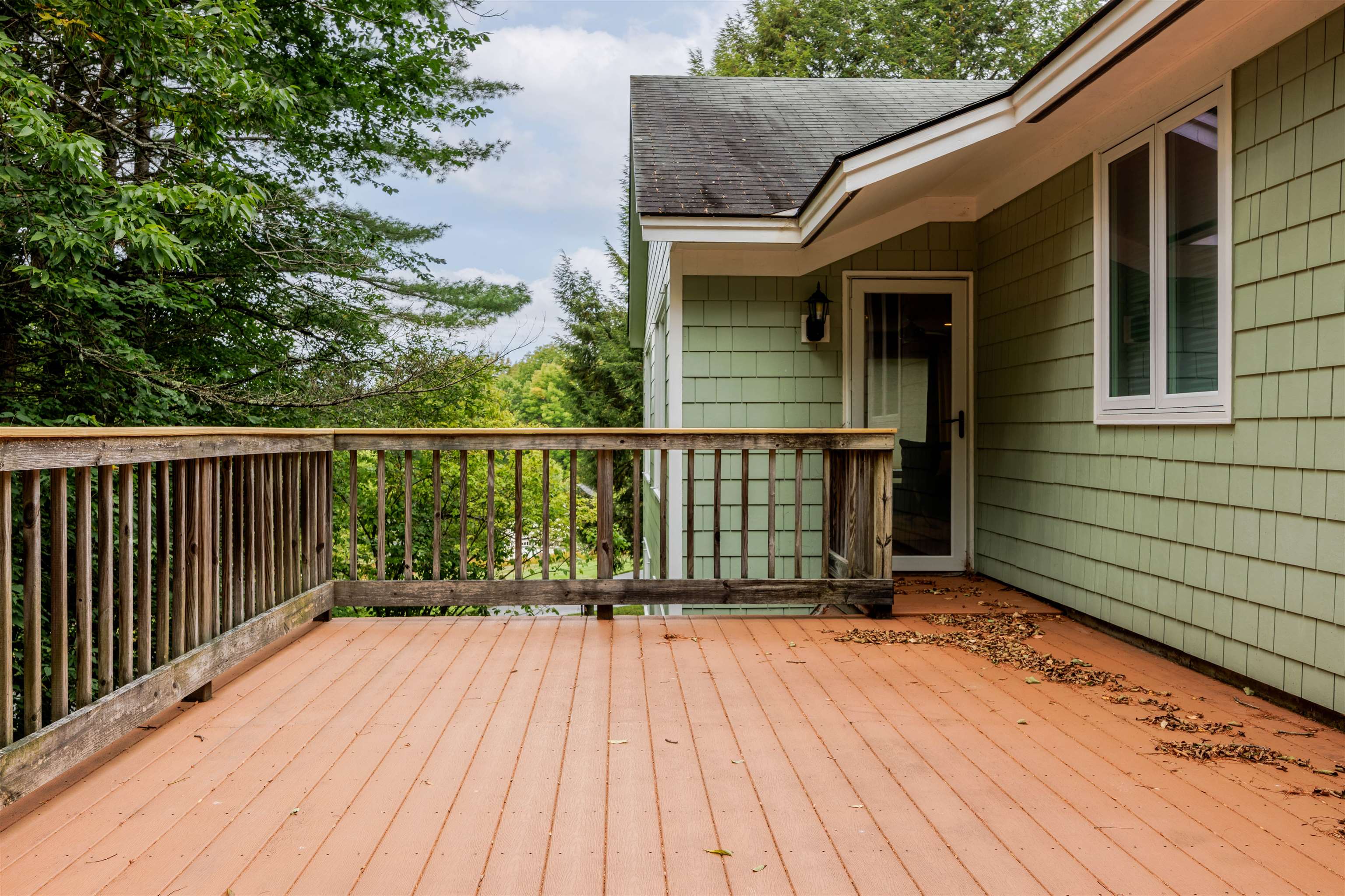 207 Westwood Drive photo 32