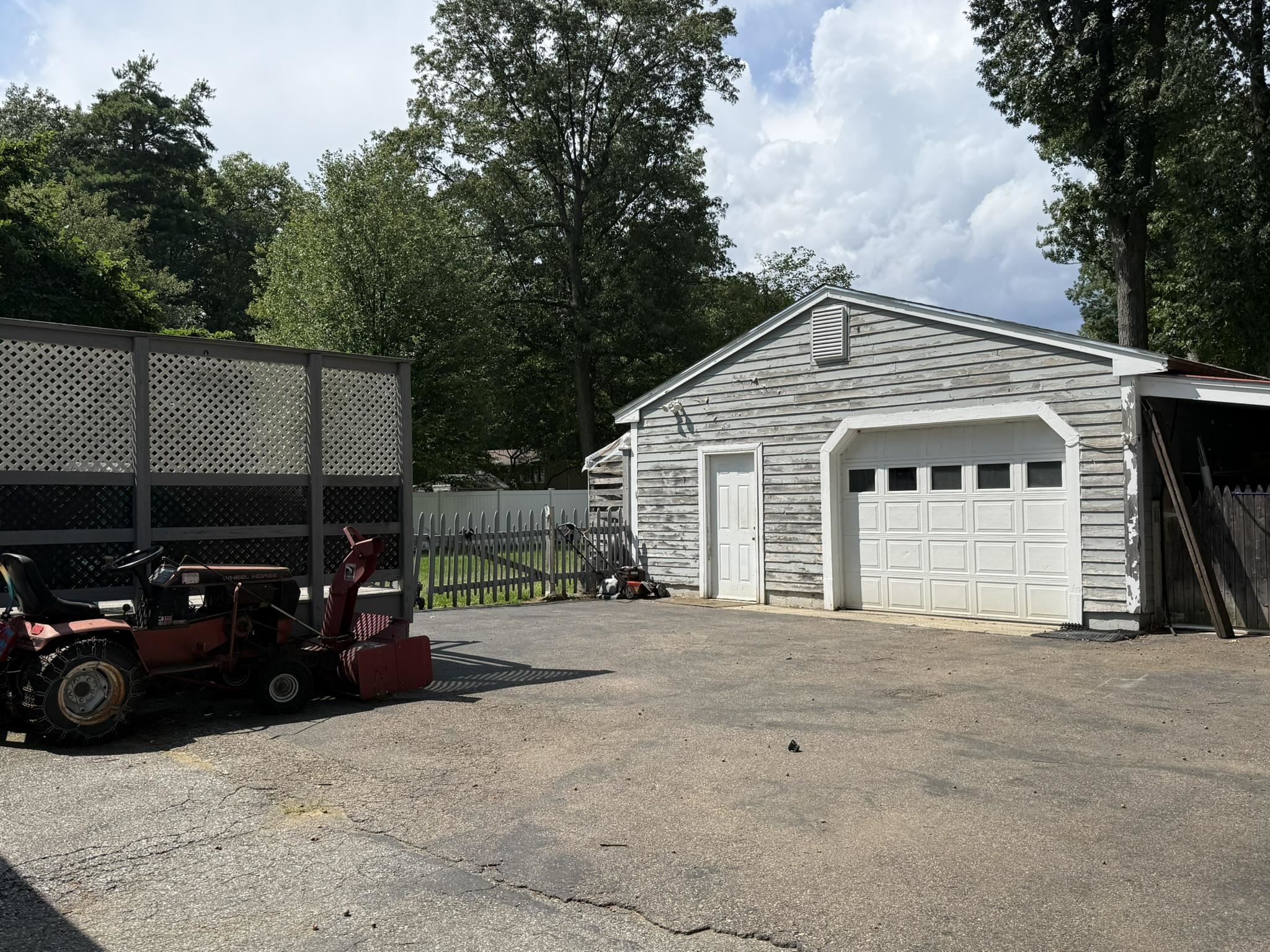 274 Red Oak Drive photo 31