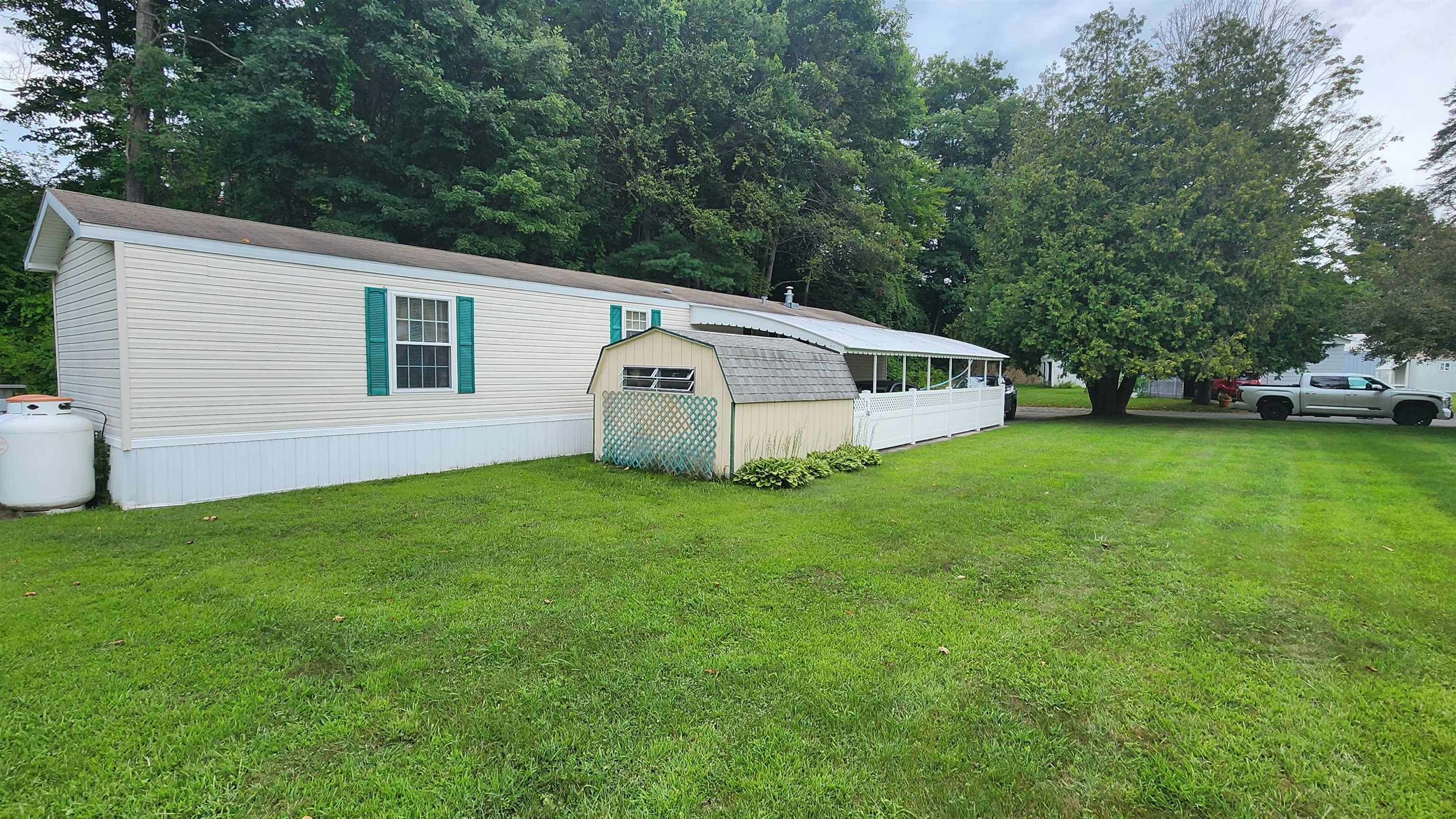 18 Water Avenue photo 5